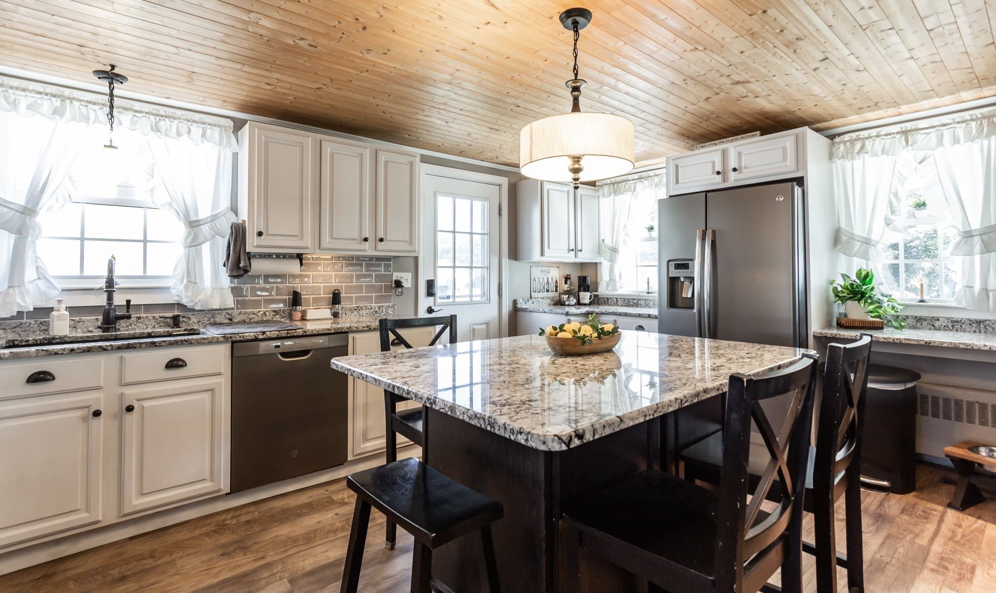 Single Family Residence at 71 Sycamore St, Swansea MA 02777, Swansea, photo 8 of 41