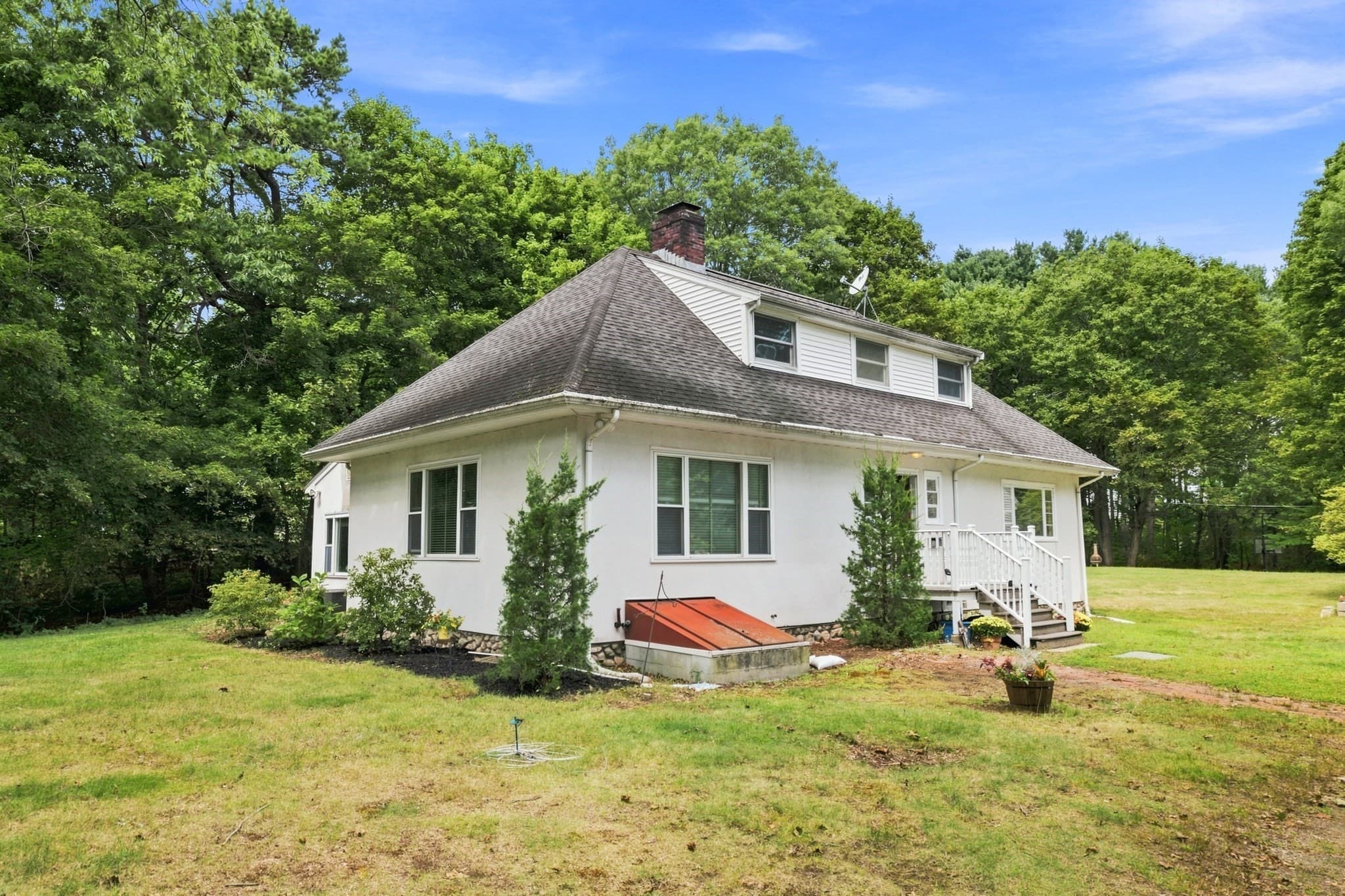 10 Pilgrim Way, Walpole MA 02032