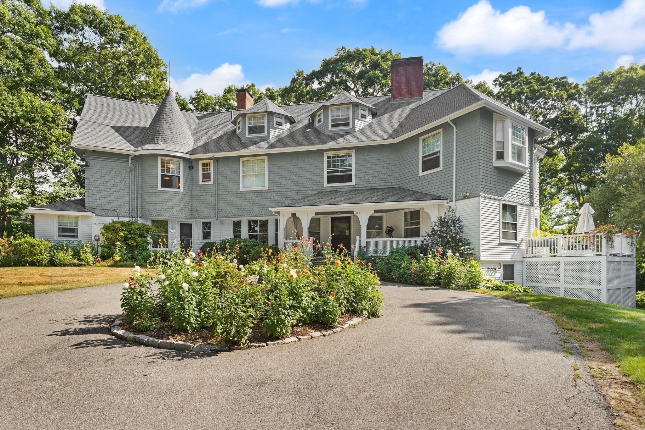 158 Hesperus Ave # 2L, Gloucester MA 01930