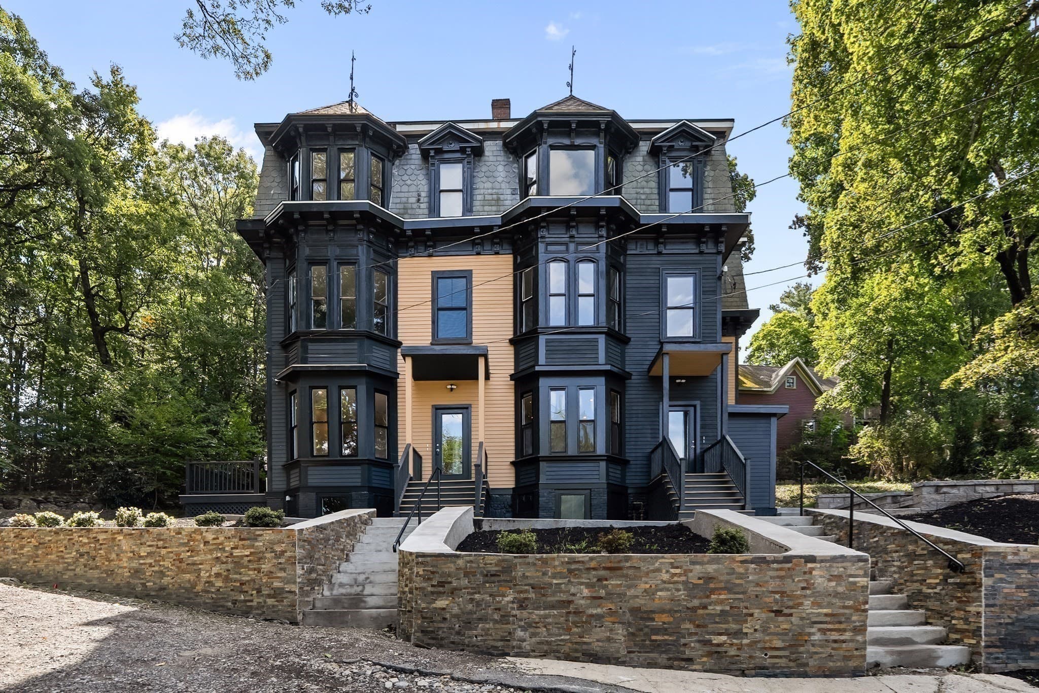 Condominium at 16-18 Yale Terrace # 2, Boston MA 02130, photo 34 of 42
