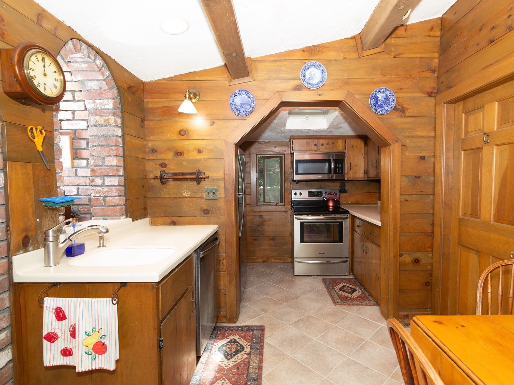 Single Family Residence at 5 Mansion Rd, Wayland MA 01778, Wayland, photo 8 of 36