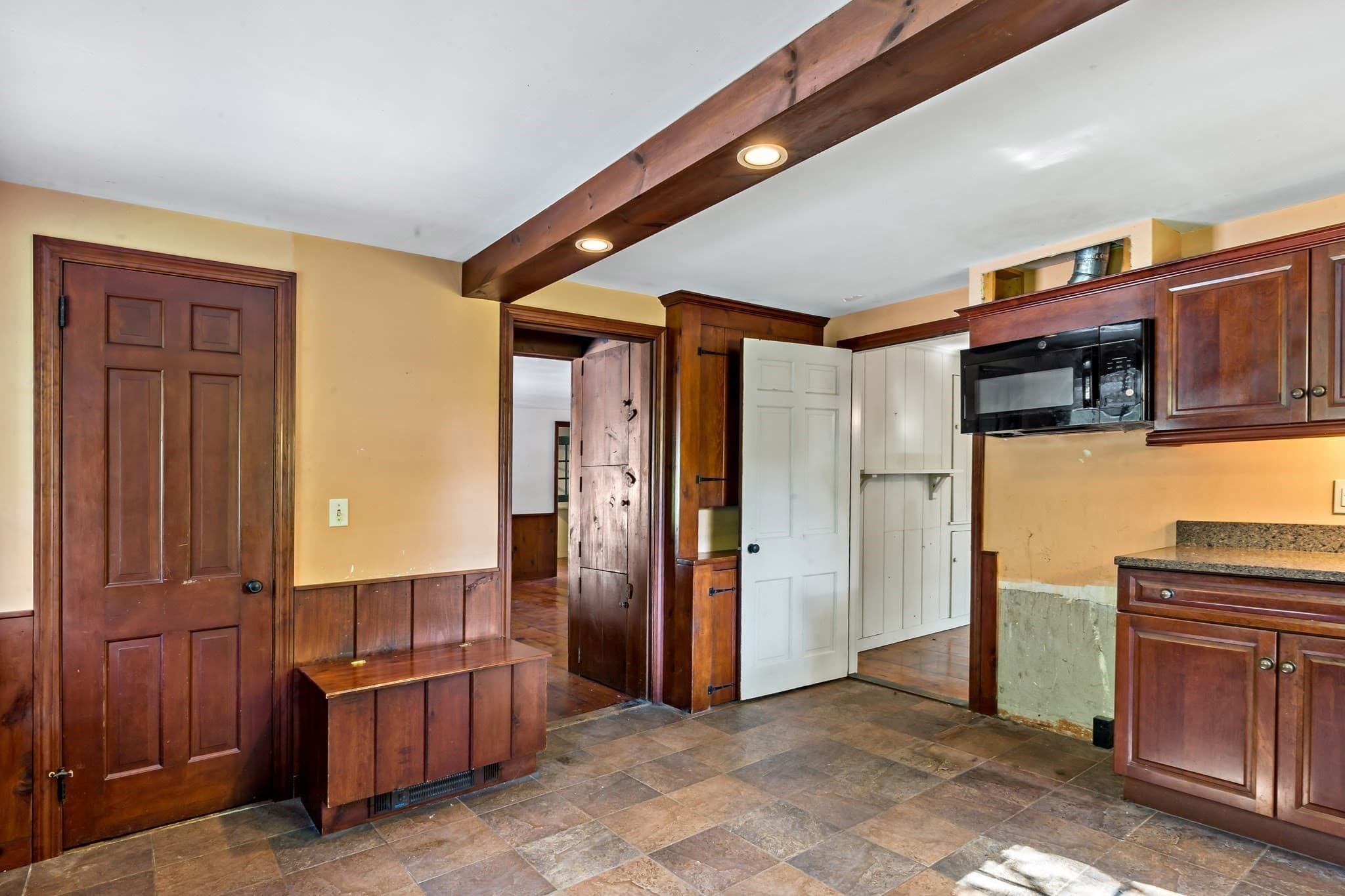 Equestrian at 84 Carpenter St, Rehoboth MA 02769, Rehoboth, photo 27 of 41
