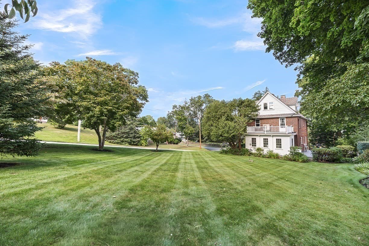 Single Family Residence at 143 Arlington Street, Winchester MA 01890, Winchester, photo 4 of 42