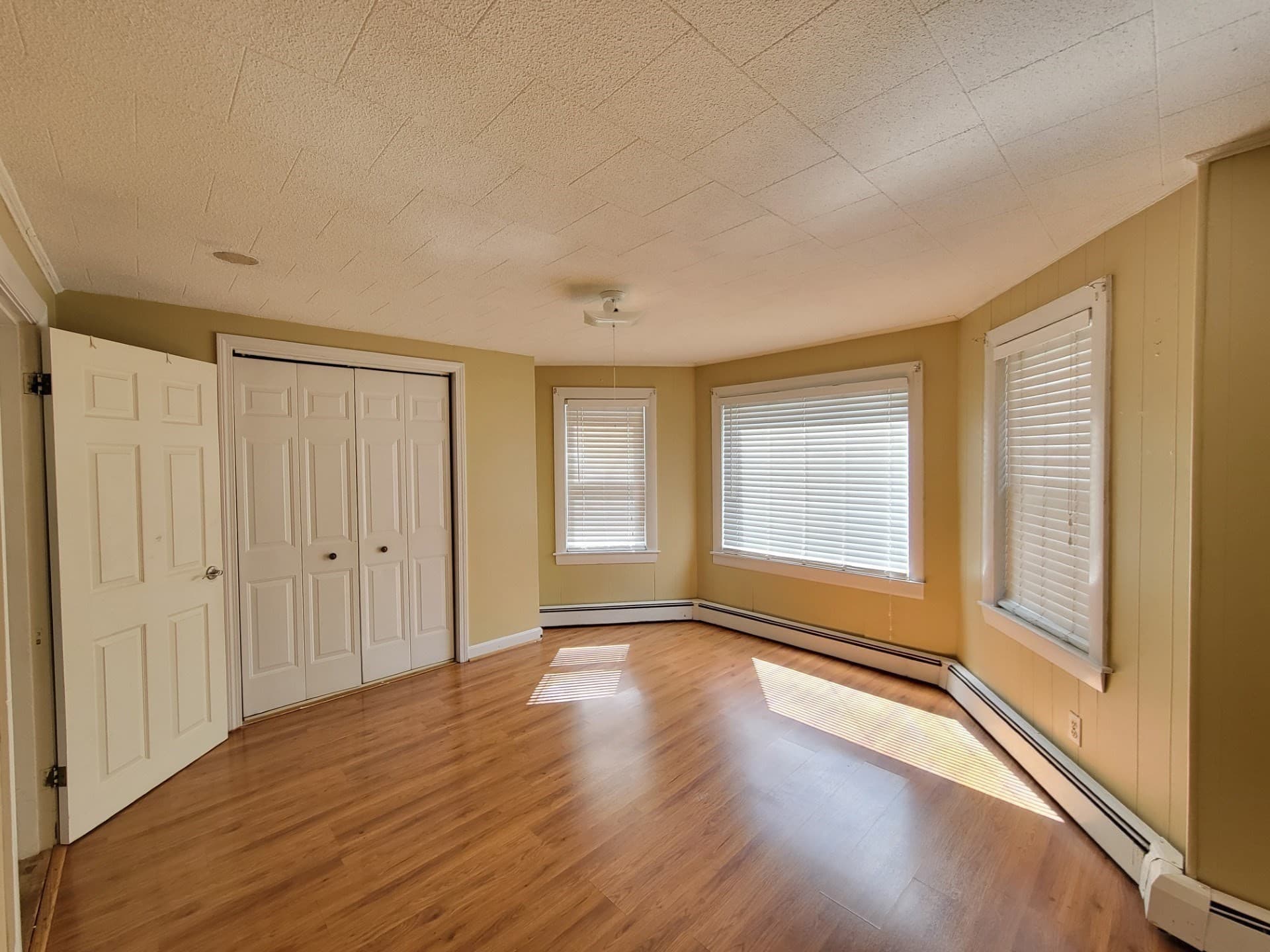 2 Family - 2 Units Up/Down at 103 Ash Street, Gardner MA 01440, Gardner, photo 7 of 25