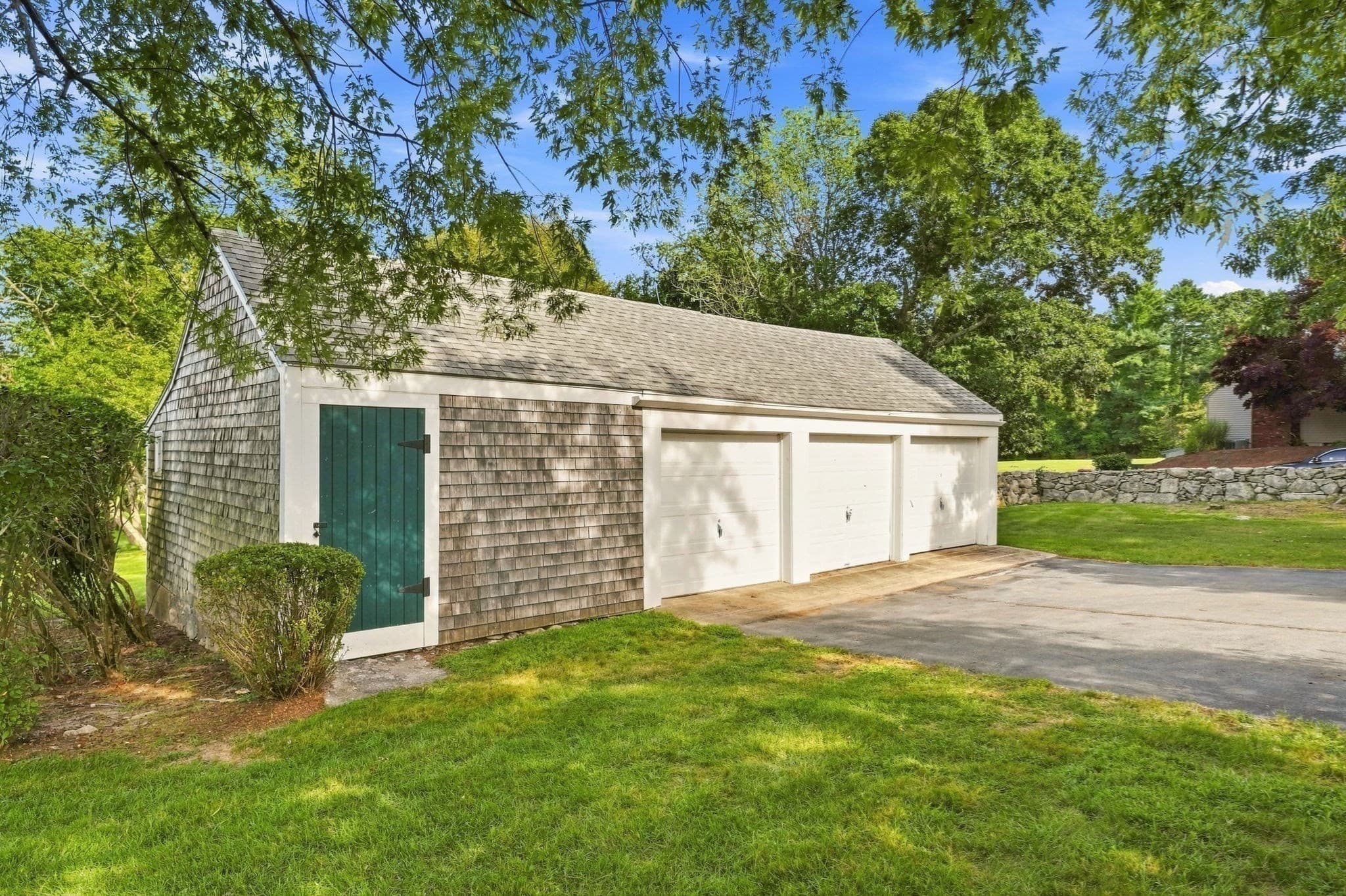Single Family Residence at 478 Neck Road, Rochester MA 02770, Rochester, photo 7 of 42