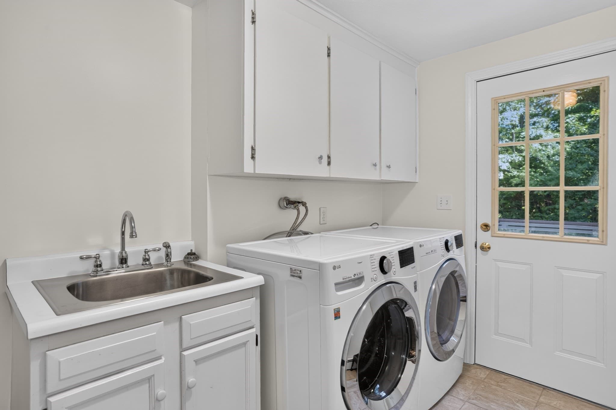 Single Family Residence at 22 Coolidge Cir, Northborough MA 01532, Northborough, photo 13 of 31