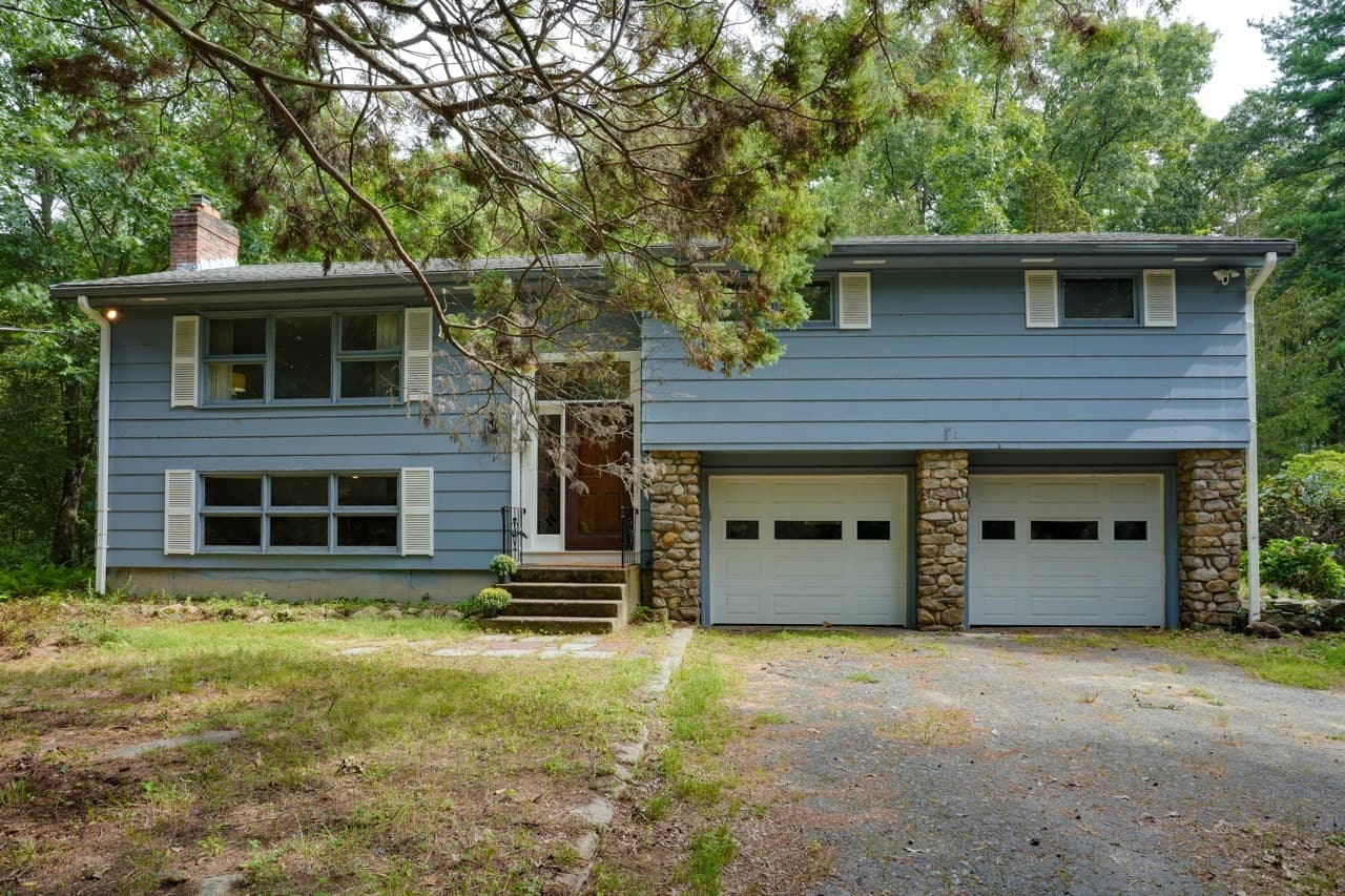 801 Winter St, Holliston MA 01746