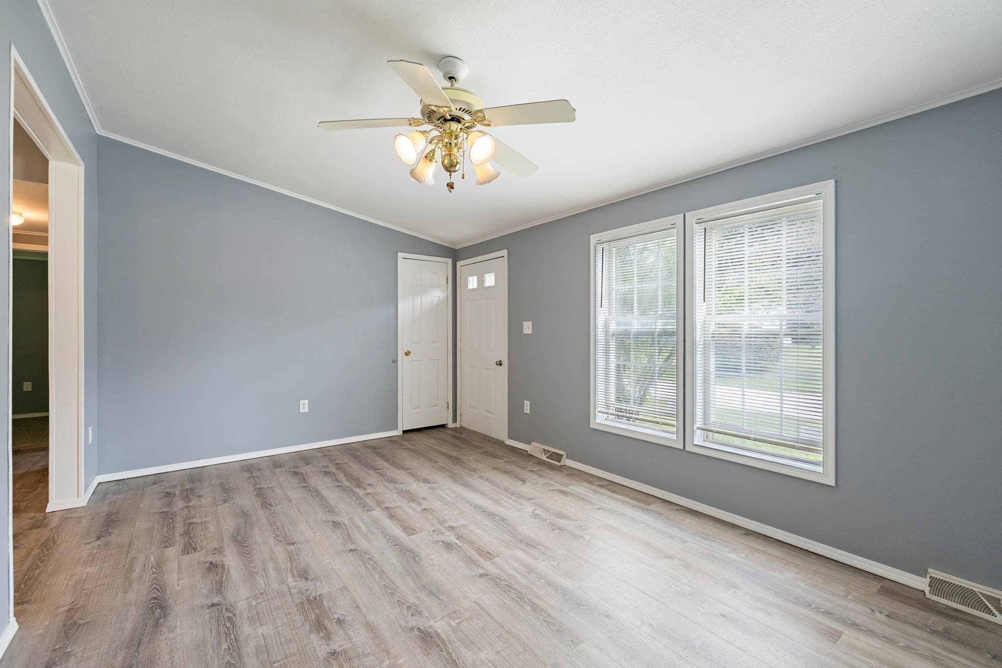 Mobile Home at 21 Fox Run, Brookfield MA 01506, Brookfield, photo 9 of 35