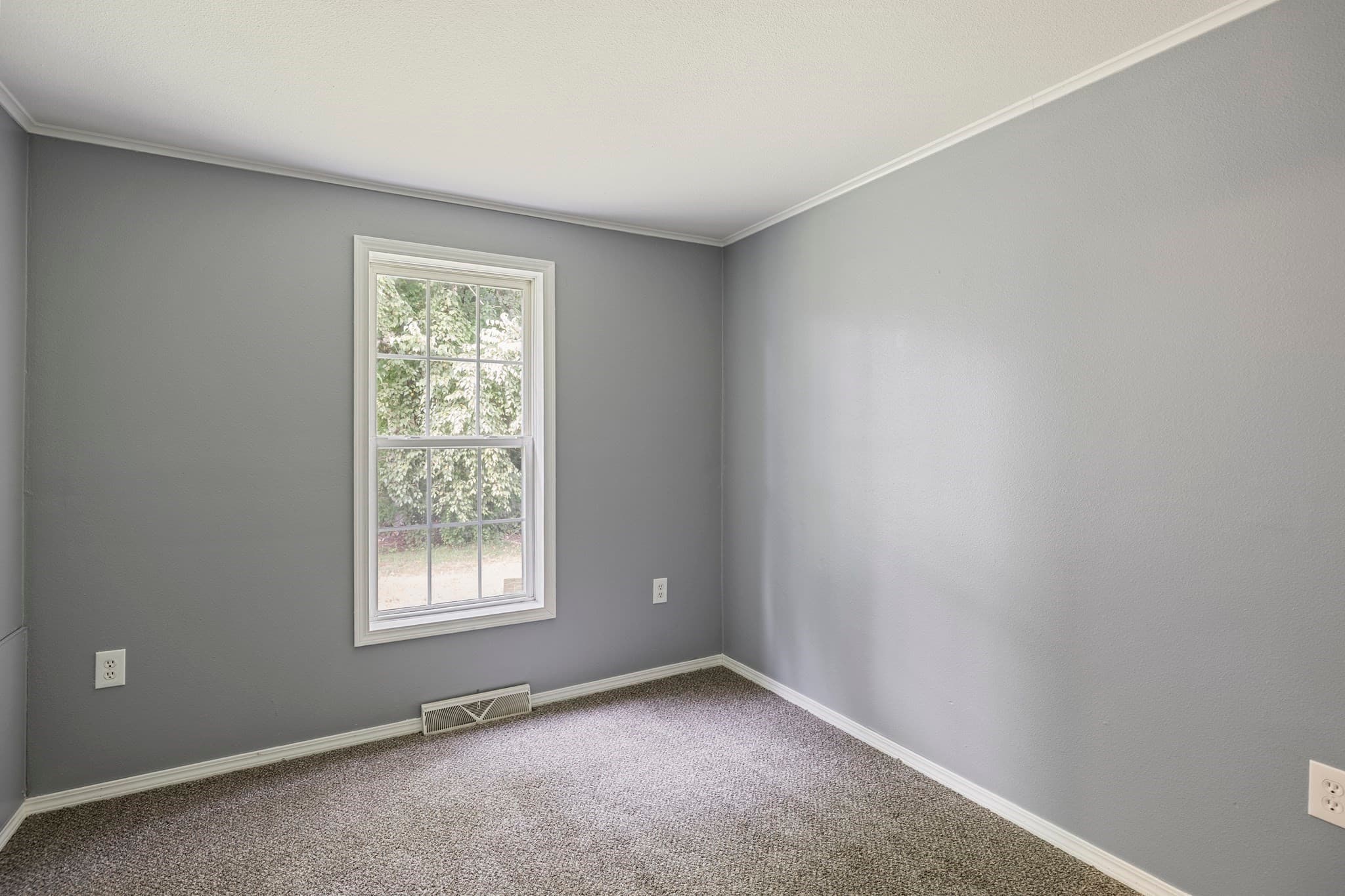 Mobile Home at 21 Fox Run, Brookfield MA 01506, Brookfield, photo 14 of 35