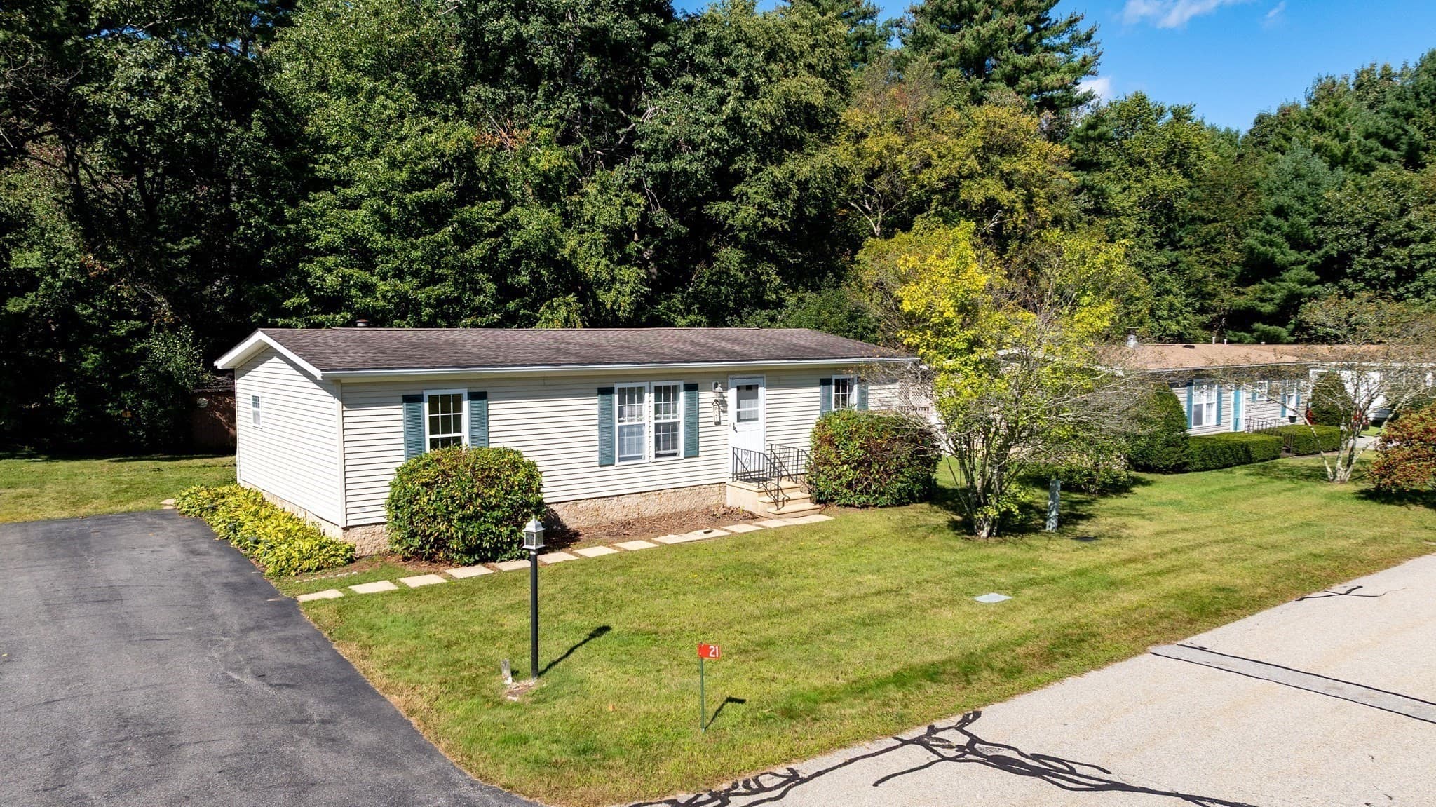 Mobile Home at 21 Fox Run, Brookfield MA 01506, Brookfield, photo 31 of 35