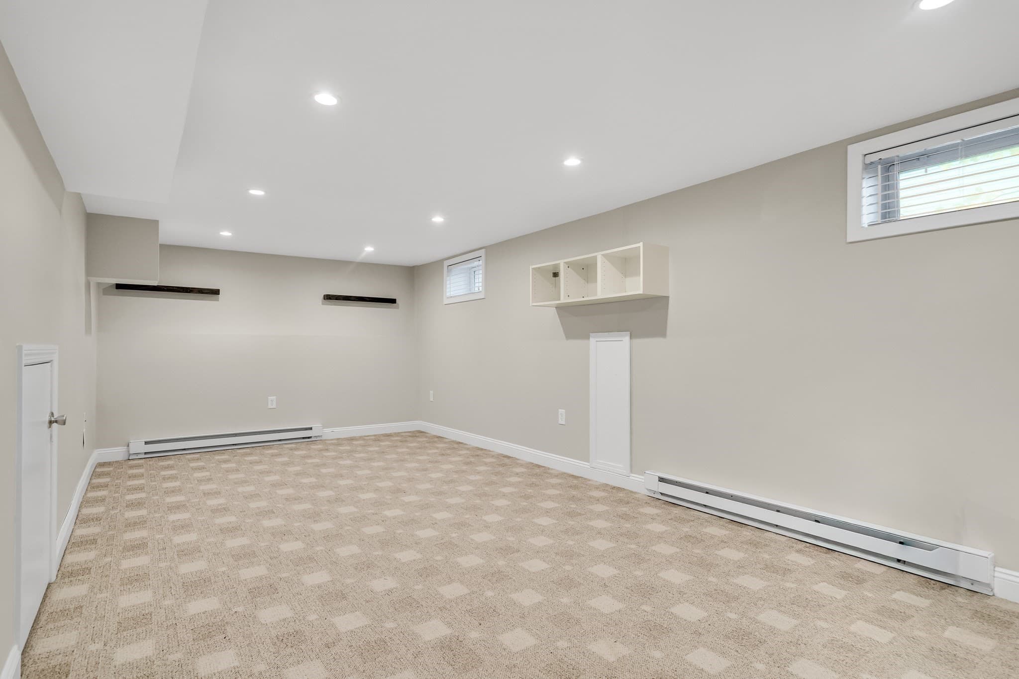 Single Family Residence at 8 Barry Dr, Framingham MA 01702, Framingham, photo 34 of 42