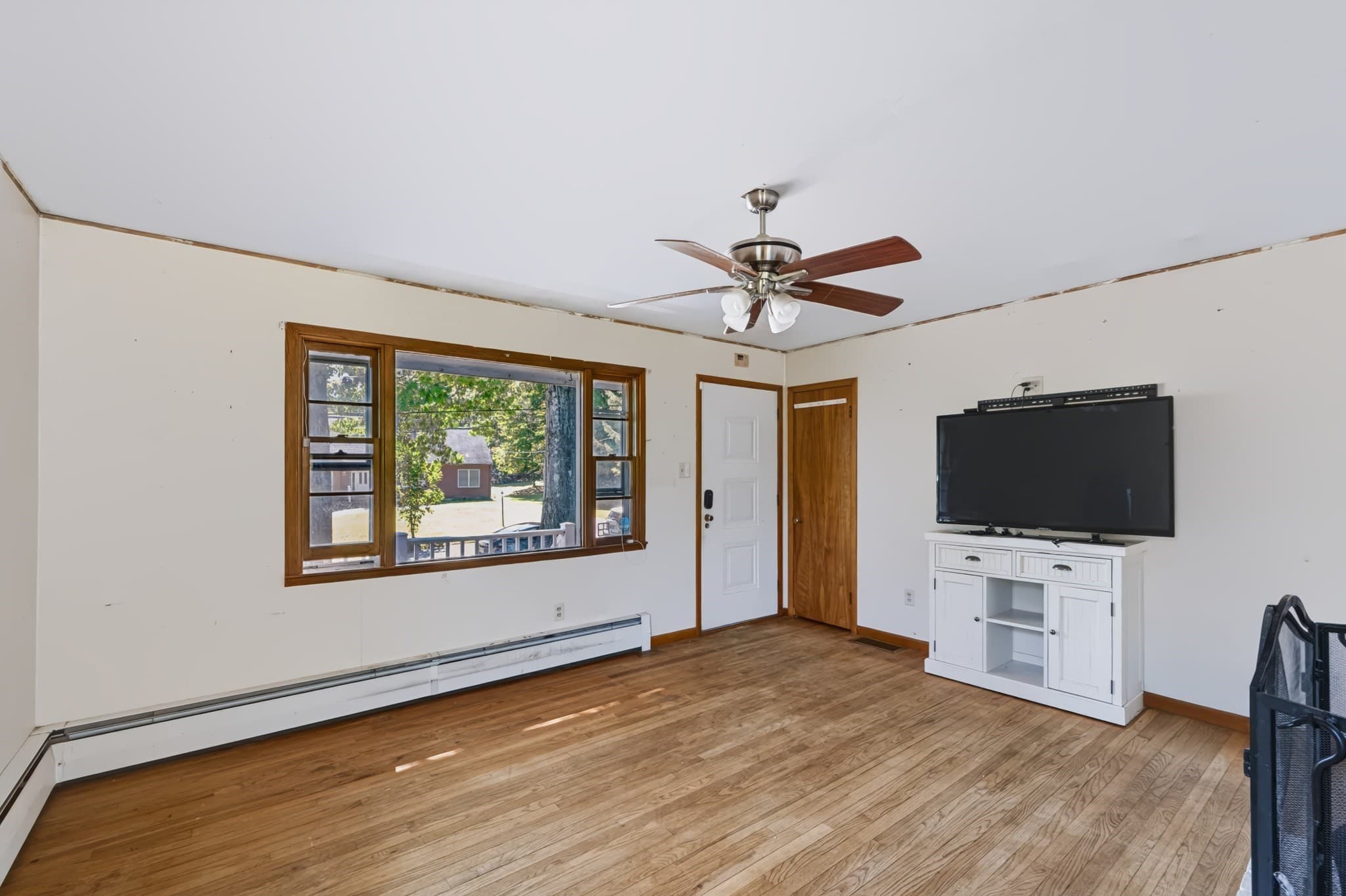 Single Family Residence at 21 Fern Ave, Amesbury MA 01913, Amesbury, photo 3 of 42