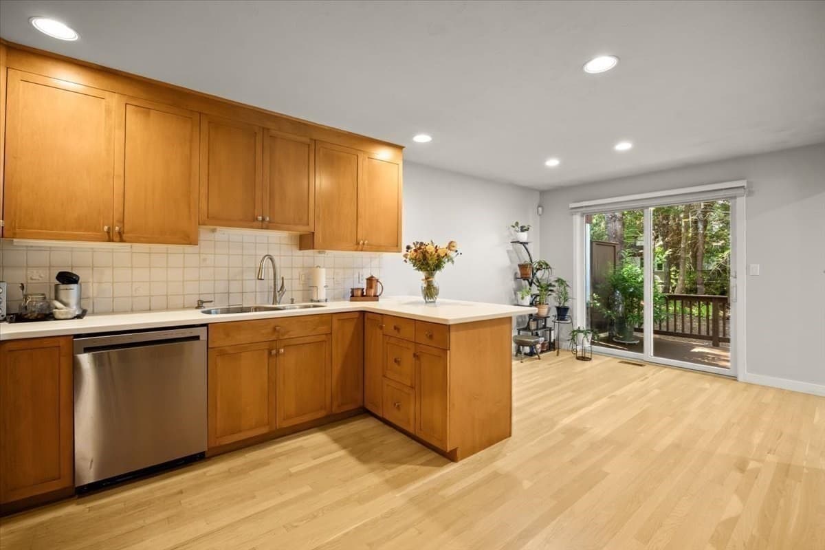 Condominium at 36 Baldwin Drive # 36, Sharon MA 02067, Sharon, photo 9 of 30