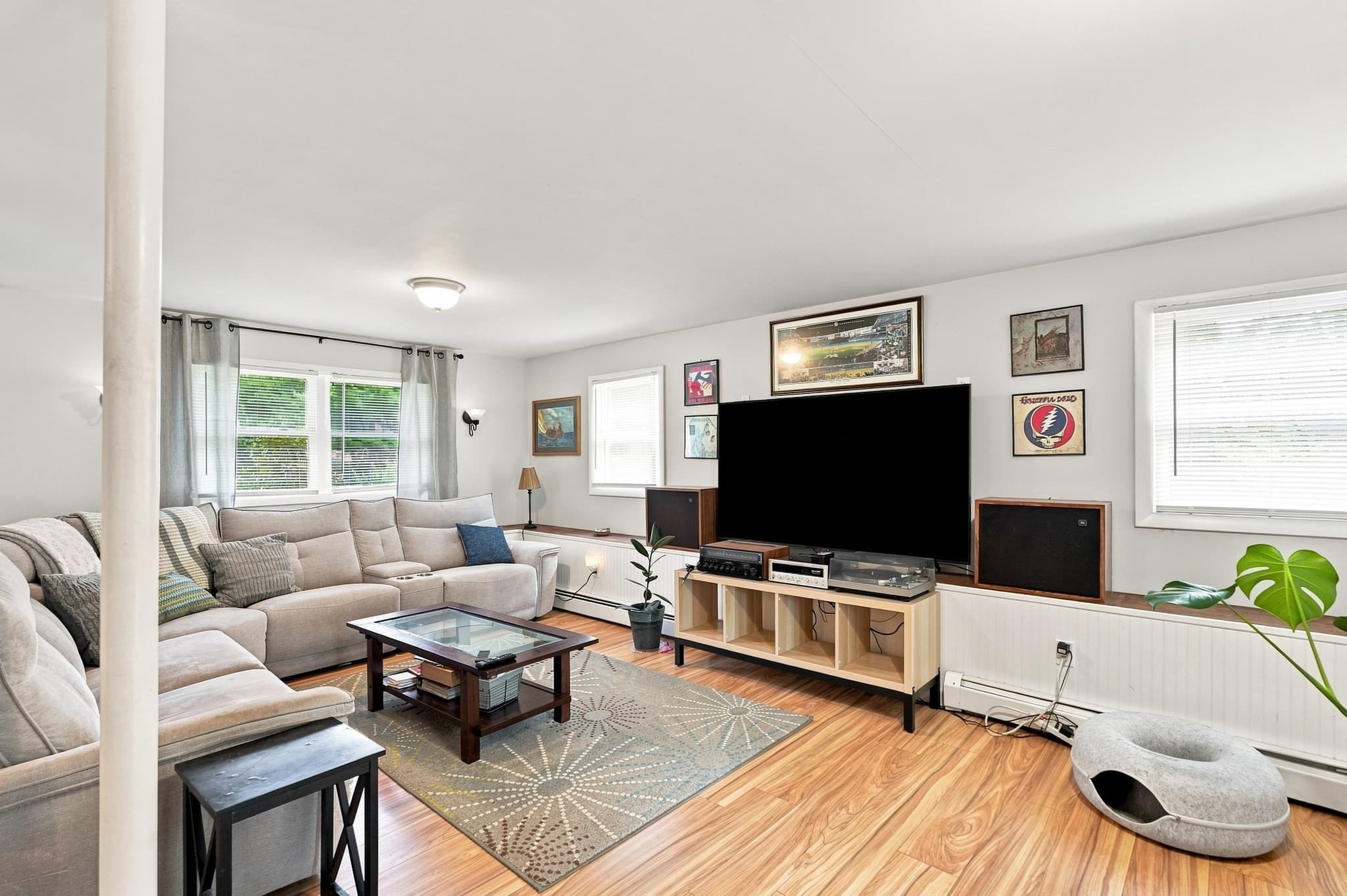 Single Family Residence at 32 Mountaindale Rd, Smithfield RI 02917, Smithfield, photo 26 of 39