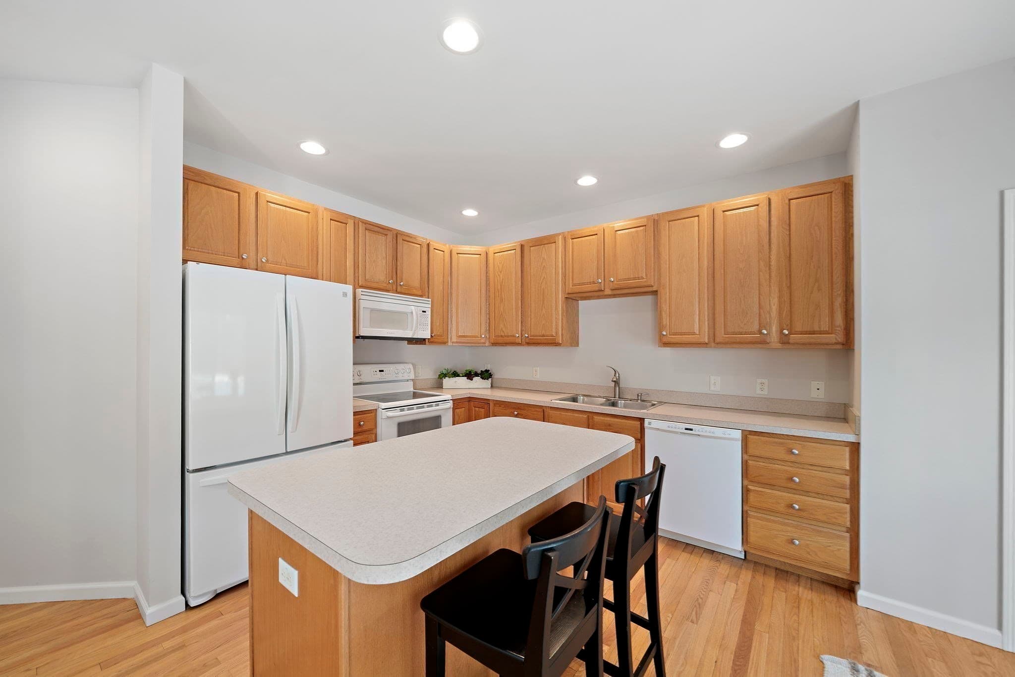 Condominium at 58 Bagnell Dr # 58, Pembroke MA 02359, Pembroke, photo 15 of 38
