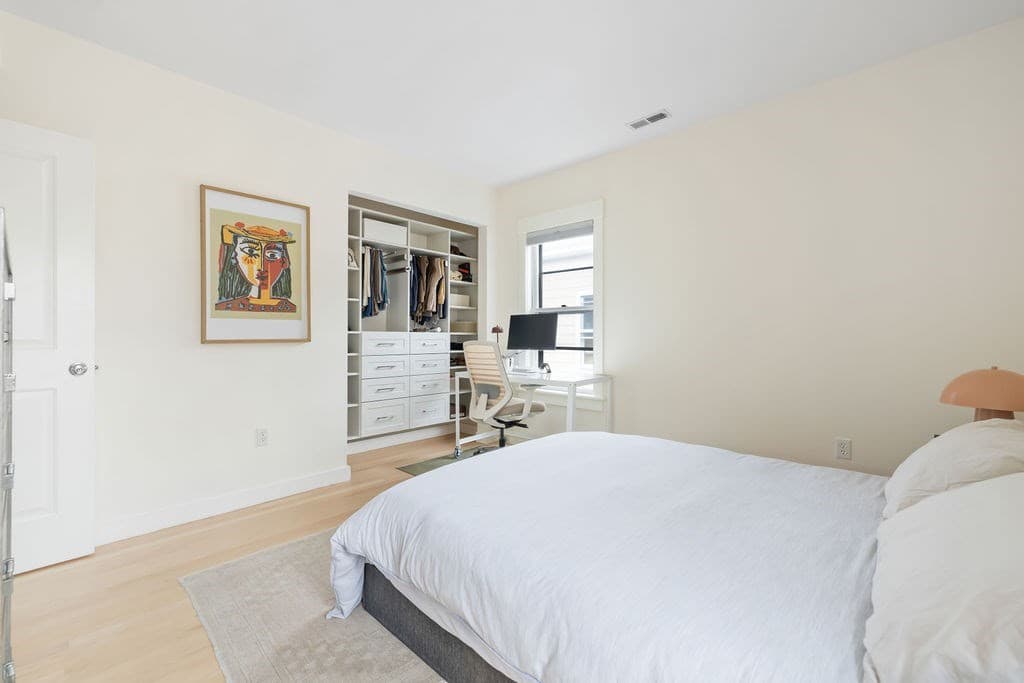 Condominium at 56 Gorham # 3, Somerville MA 02144, Somerville, photo 20 of 26