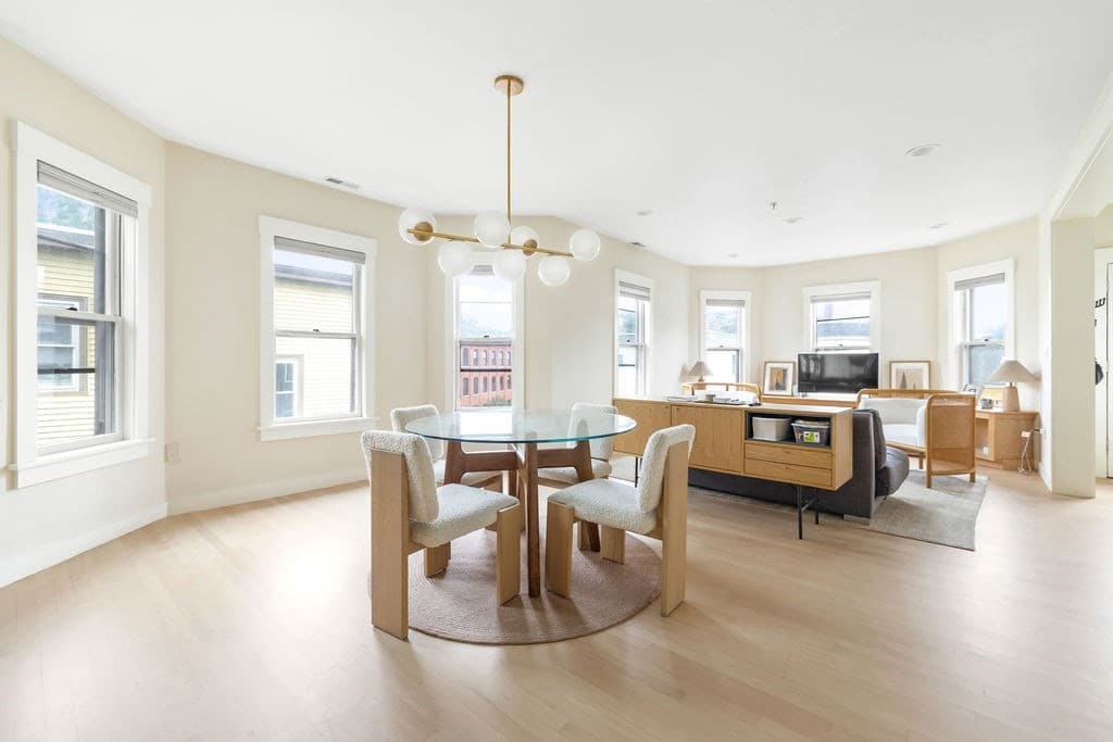 Condominium at 56 Gorham # 3, Somerville MA 02144, Somerville, photo 9 of 26