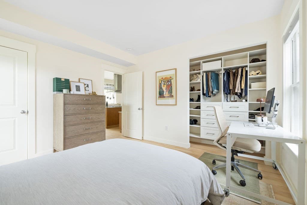 Condominium at 56 Gorham # 3, Somerville MA 02144, Somerville, photo 21 of 26
