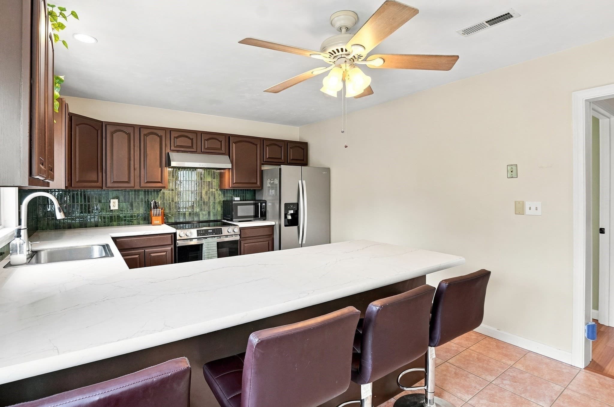 Condominium at 91-R Chase Avenue # 3, Webster MA 01570, Webster, photo 7 of 18