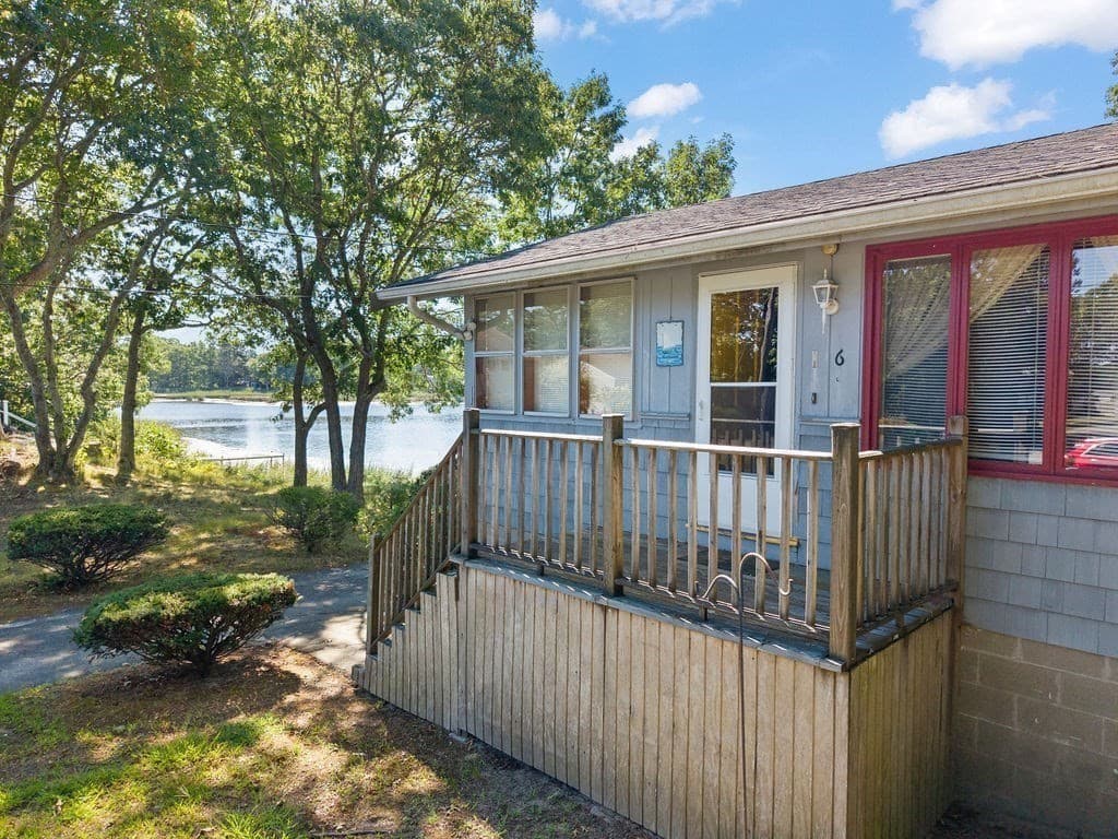 Single Family Residence at 6 Sandpiper Terrace, Wareham MA 02571, Wareham, photo 3 of 20
