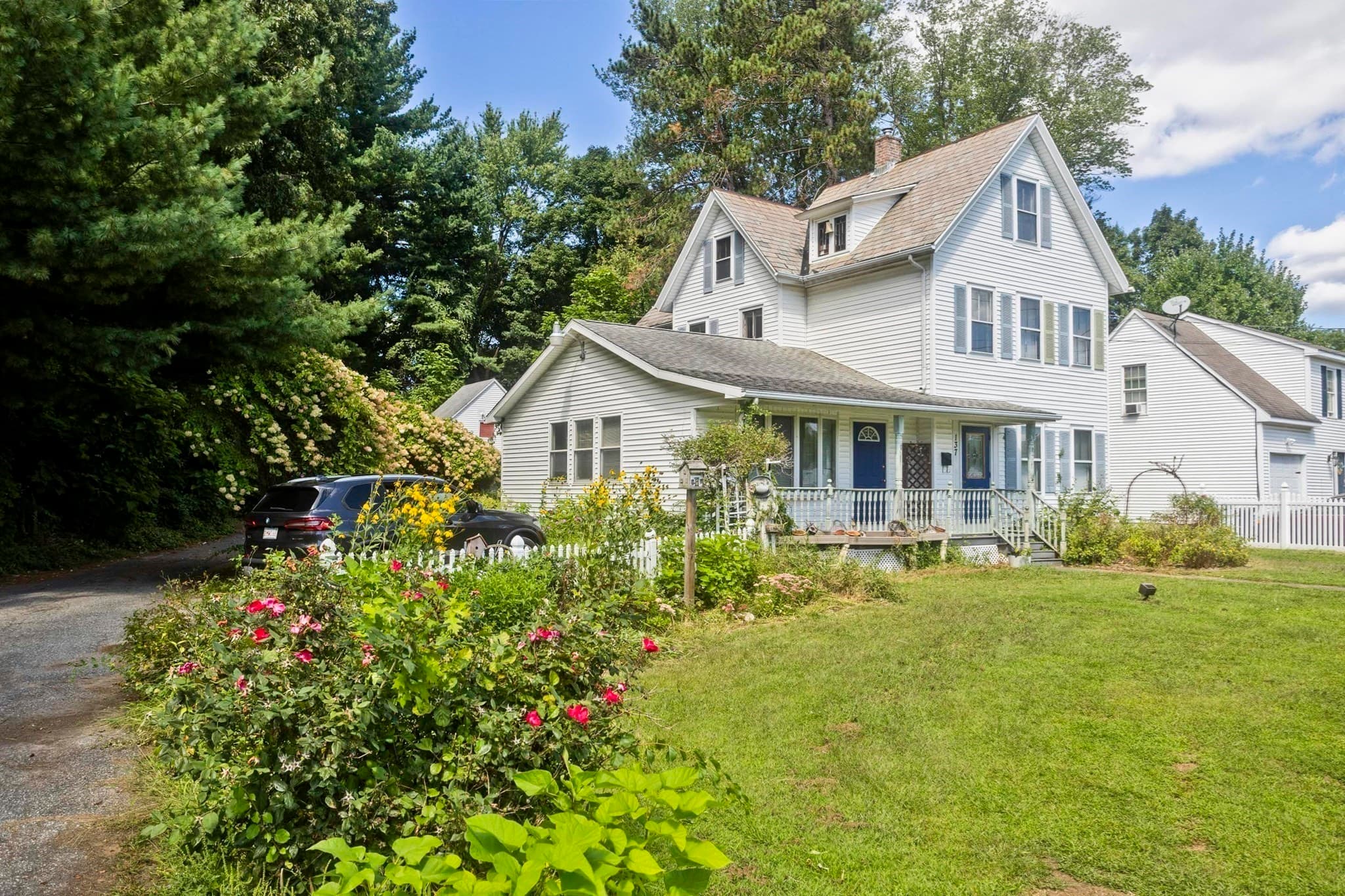 Single Family Residence at 137 Sheridan St., Chicopee MA 01020, Chicopee, photo 3 of 33
