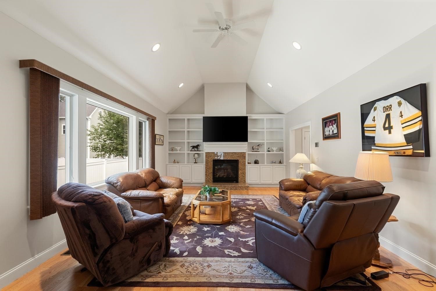 Single Family Residence at 30 Hampden Ave, Burlington MA 01803, Burlington, photo 13 of 33