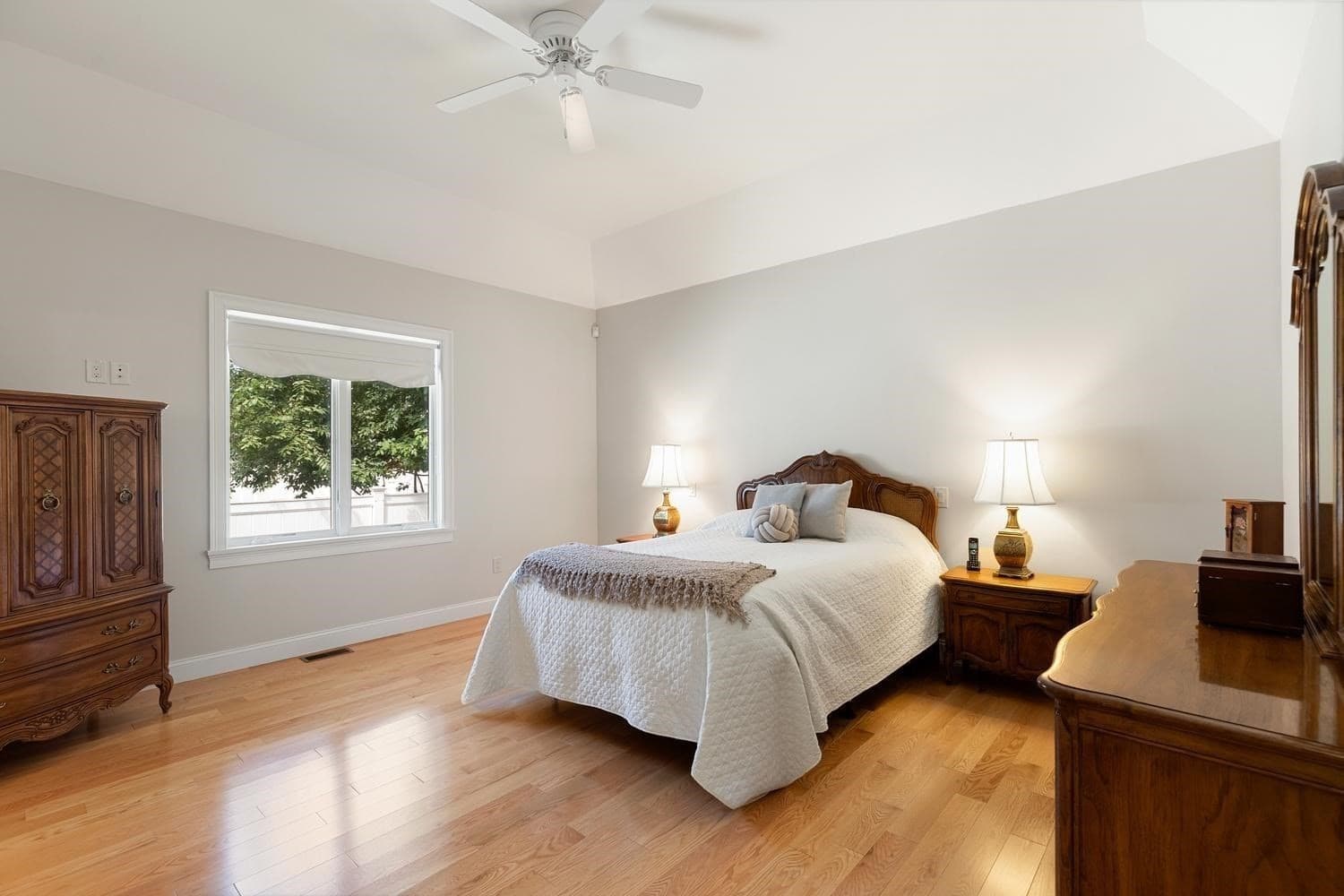 Single Family Residence at 30 Hampden Ave, Burlington MA 01803, Burlington, photo 22 of 33