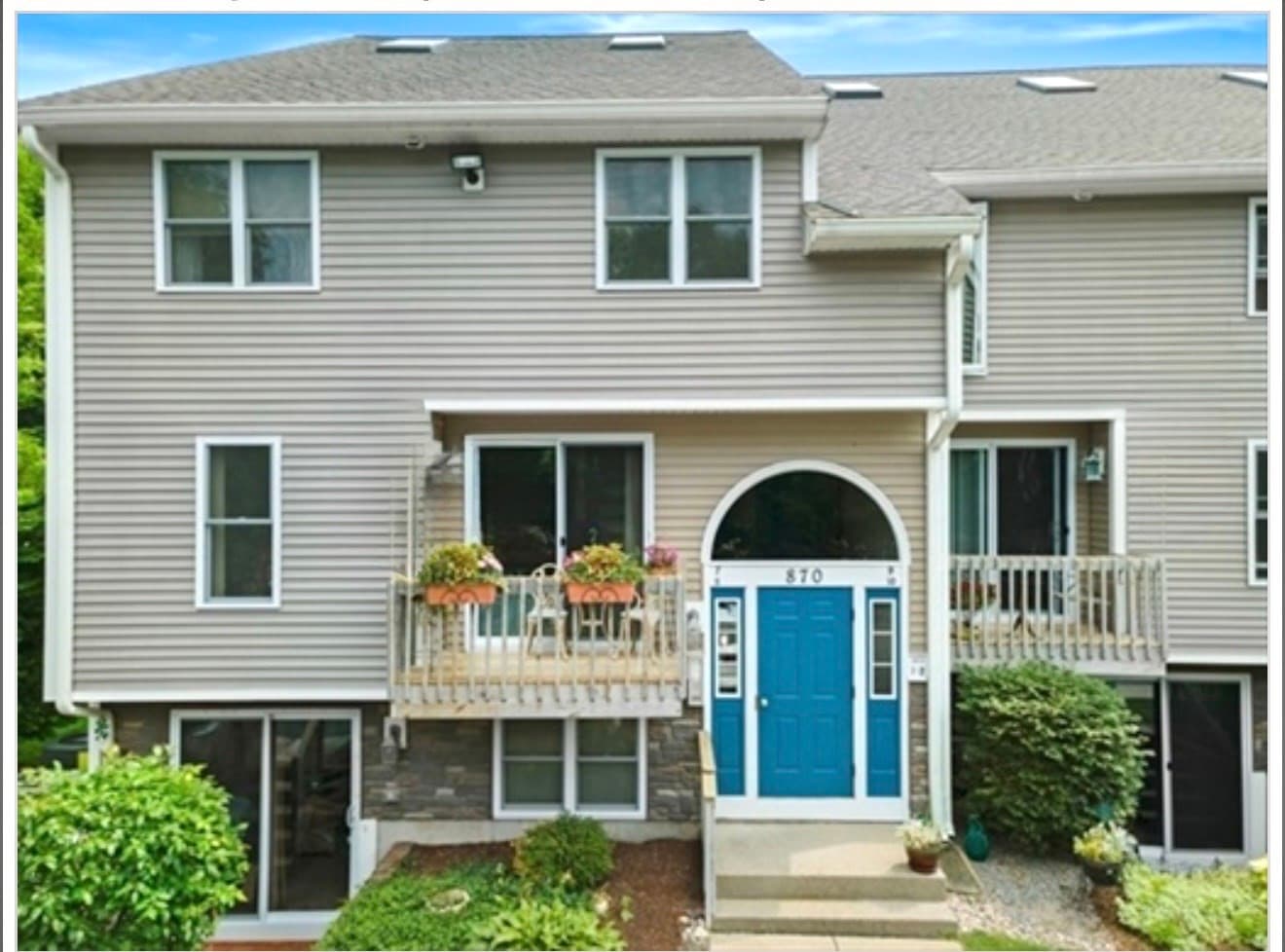 870 Landry Ave # 8, North Attleboro MA 02760