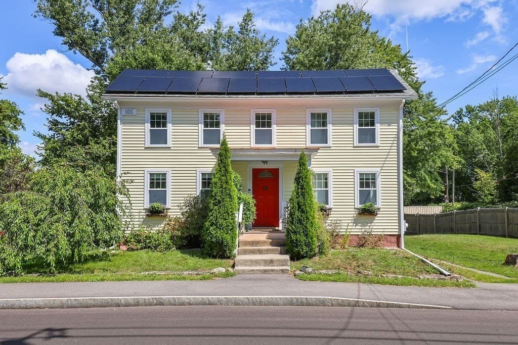 44 Exchange St, Holliston MA 01746
