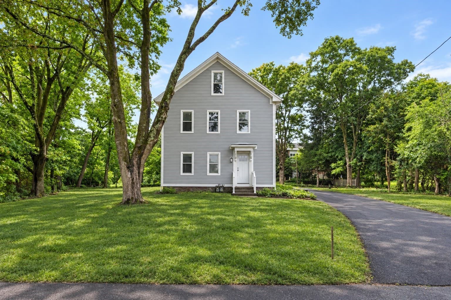 208 High St, North Attleboro MA 02760
