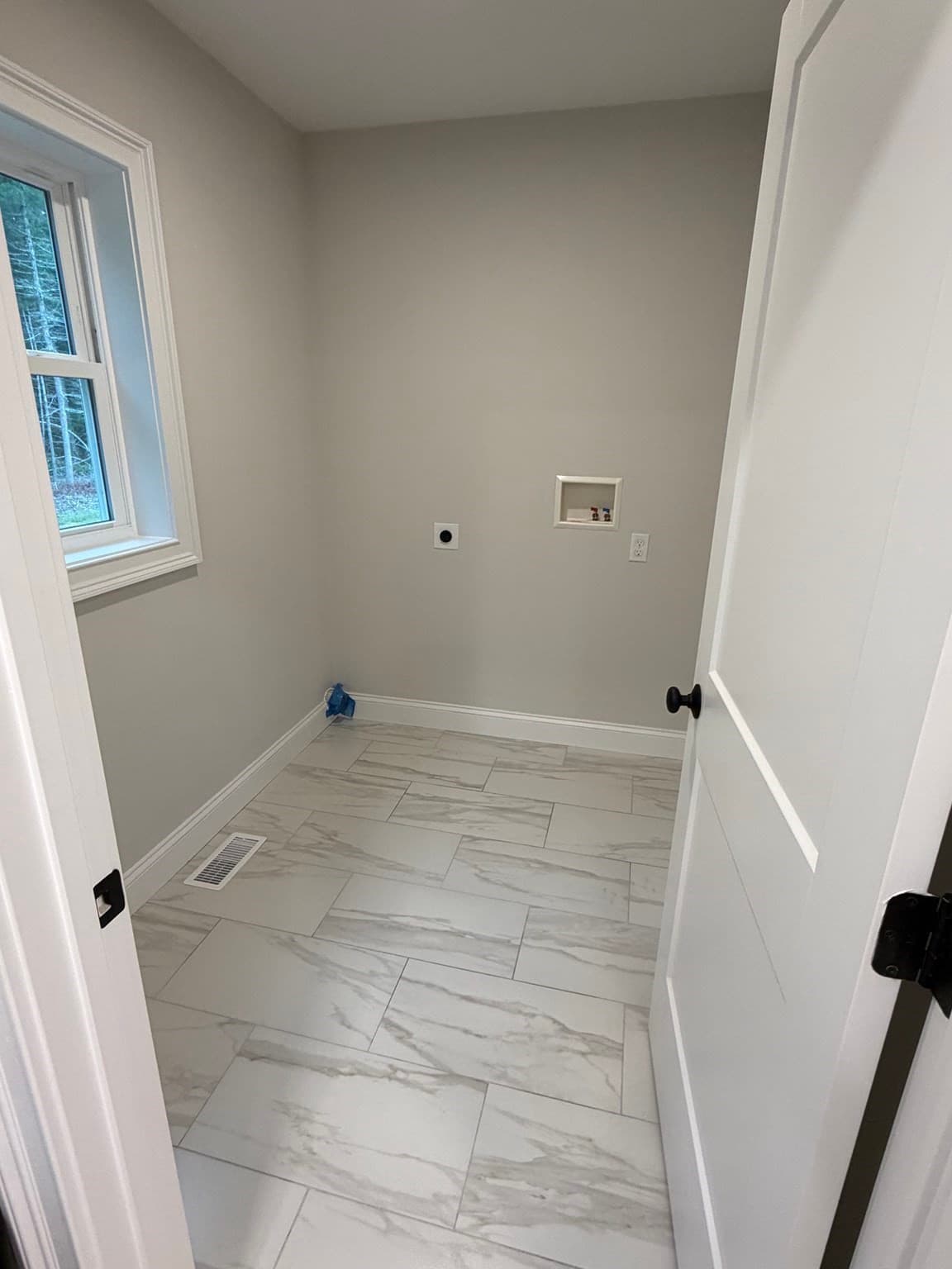 Single Family Residence at 10 Maple Hill Rd, Lakeville MA 02347, Lakeville, photo 7 of 30