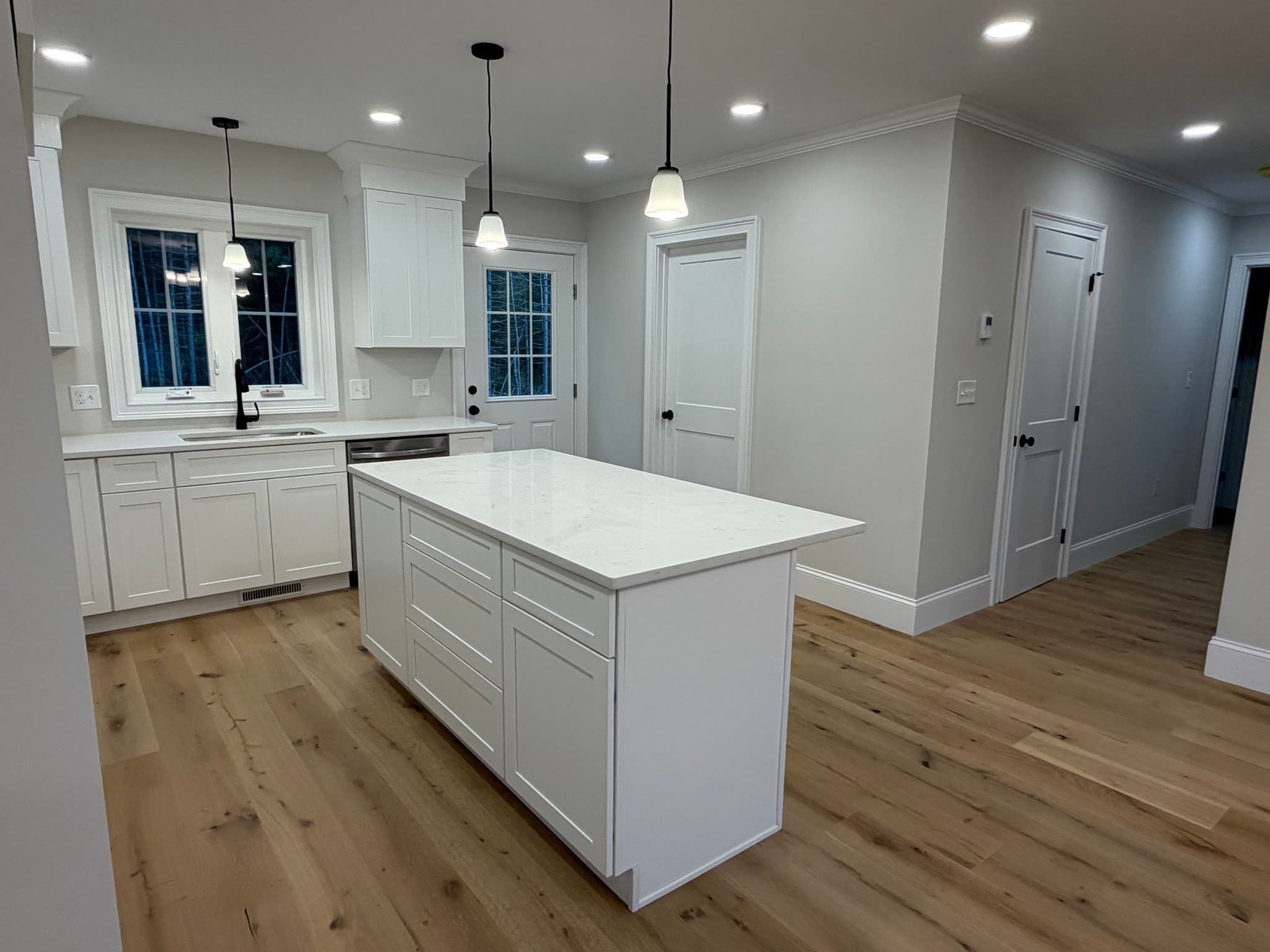 Single Family Residence at 10 Maple Hill Rd, Lakeville MA 02347, Lakeville, photo 5 of 30
