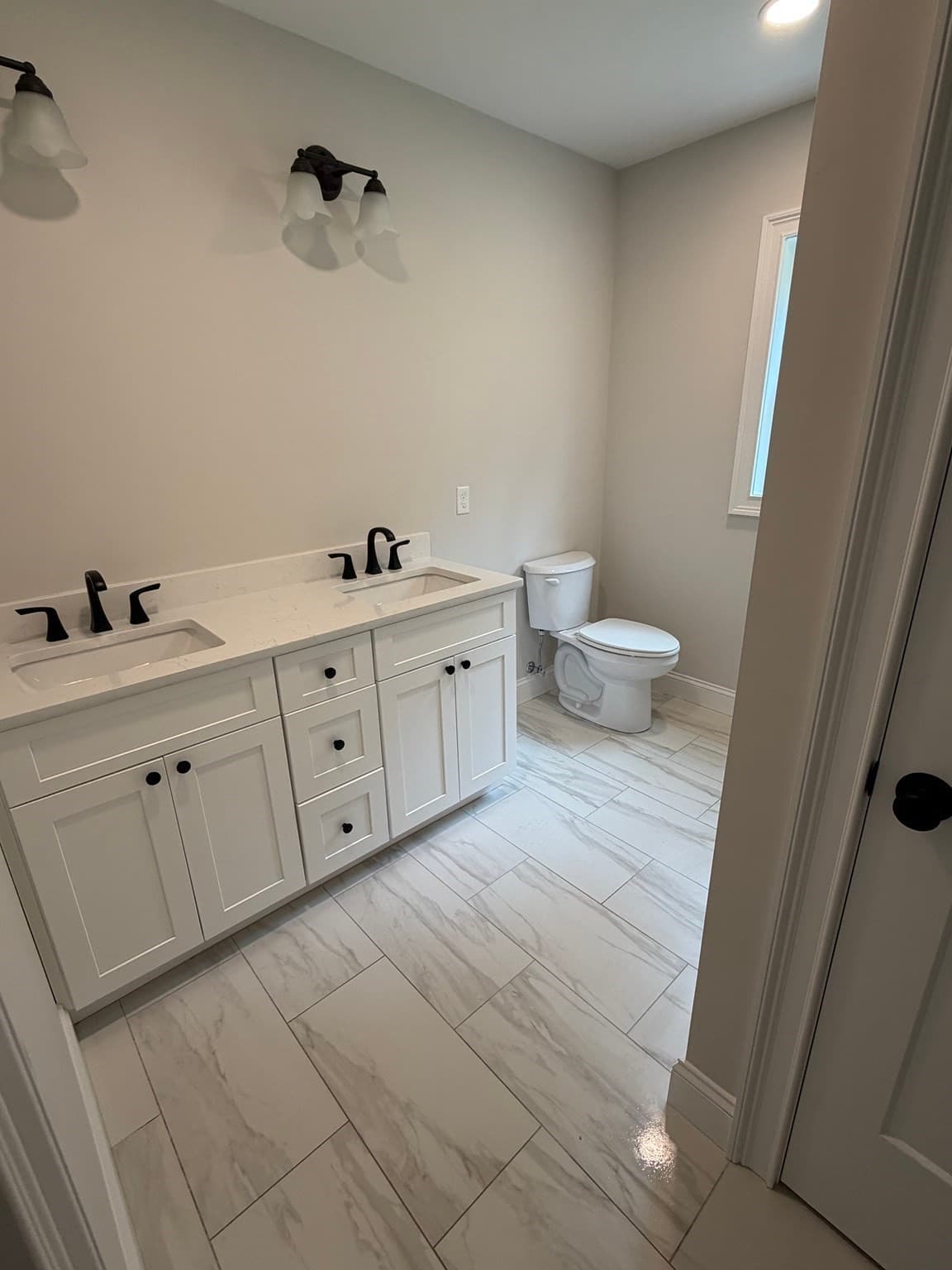 Single Family Residence at 10 Maple Hill Rd, Lakeville MA 02347, Lakeville, photo 15 of 30