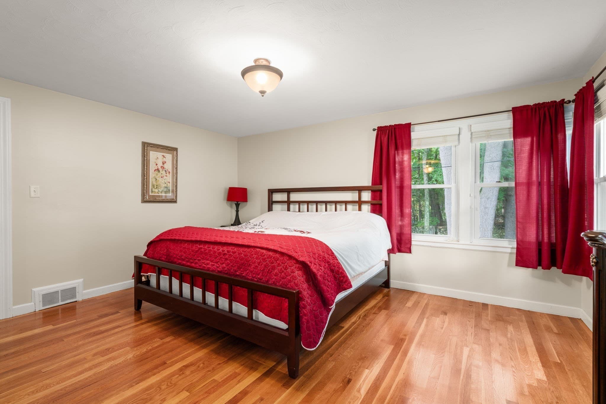 Single Family Residence at 15 Claridge Dr, Worcester MA 01602, Worcester, photo 17 of 30