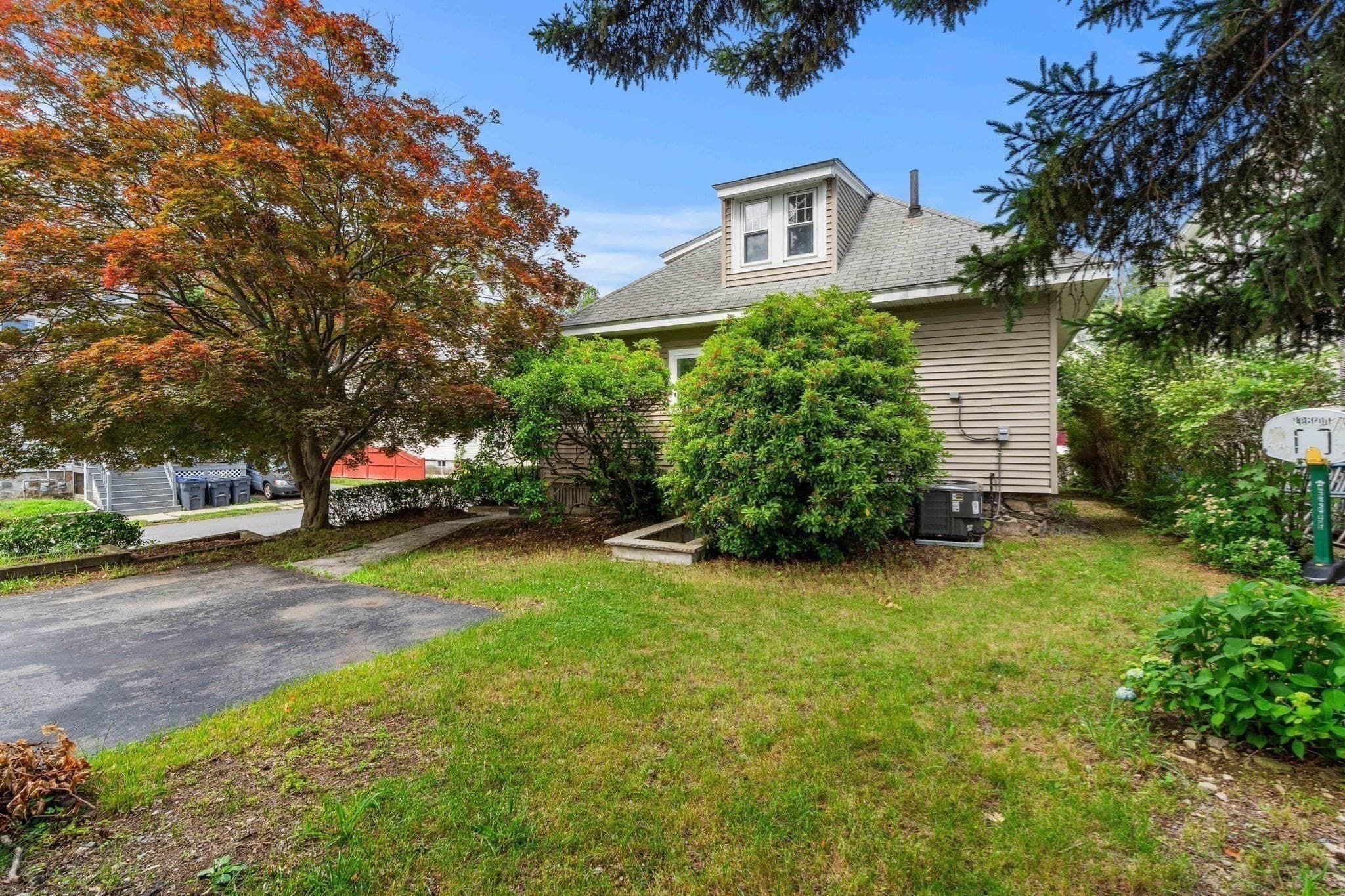 Single Family Residence at 174 Warwick St, Methuen MA 01844, Methuen, photo 24 of 25