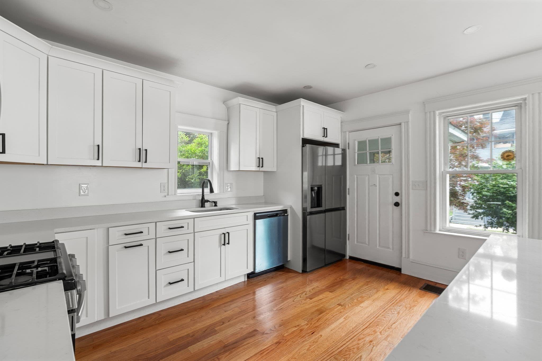 Single Family Residence at 174 Warwick St, Methuen MA 01844, Methuen, photo 4 of 25