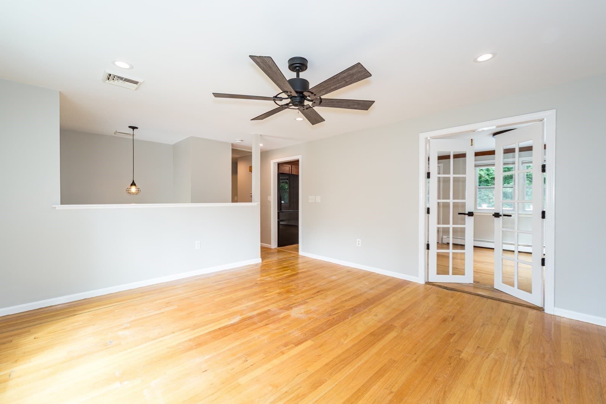 Single Family Residence at 3 Short Street, Franklin MA 02038, Franklin, photo 8 of 35