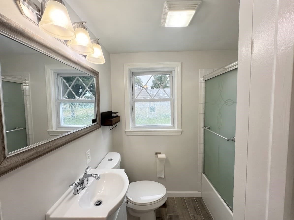 Single Family Residence at 35 W Akard St, Ludlow MA 01056, Ludlow, photo 8 of 15