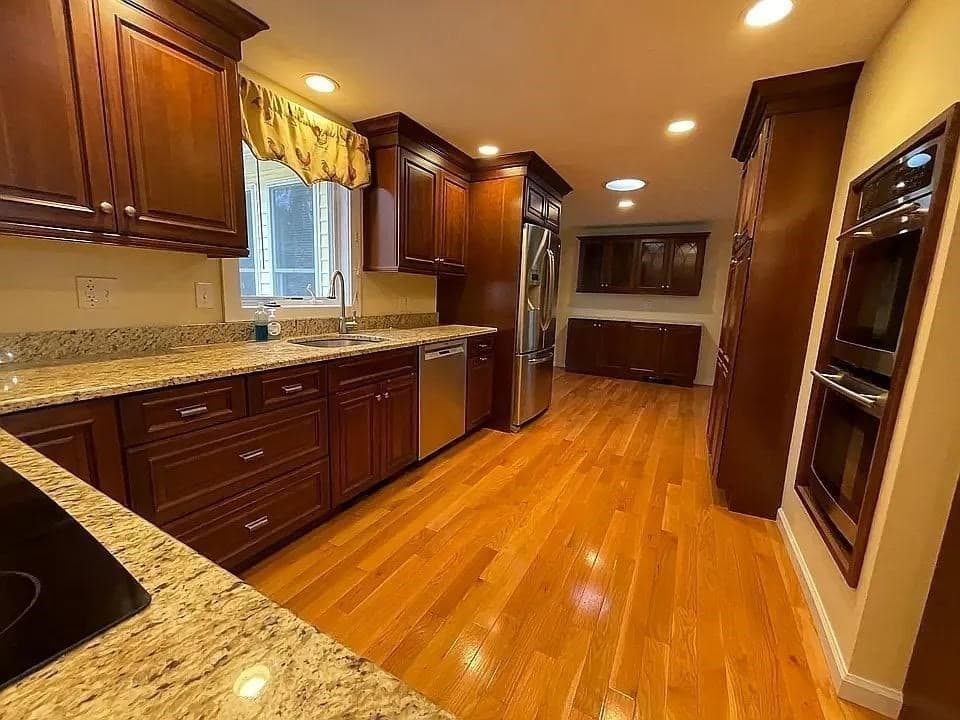 Single Family Residence at 146 Walnut St, Shrewsbury MA 01545, Shrewsbury, photo 6 of 27