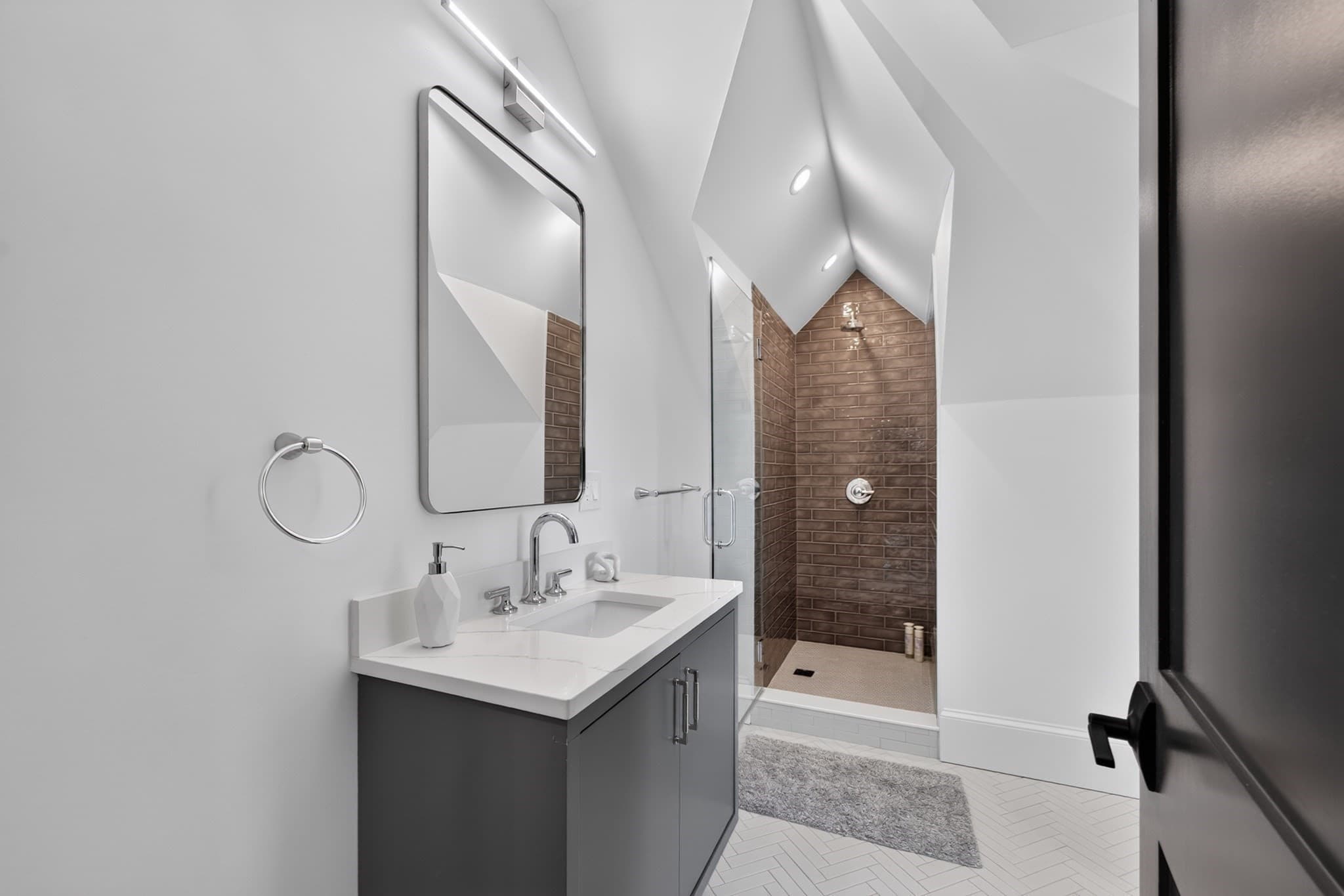 Condominium at 261 Tappan St # 1, Brookline MA 02445, Brookline, photo 21 of 33