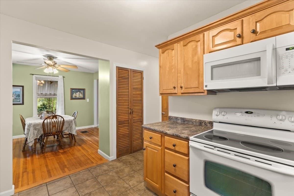Single Family Residence at 48 Davis St, Taunton MA 02780, Taunton, photo 16 of 41