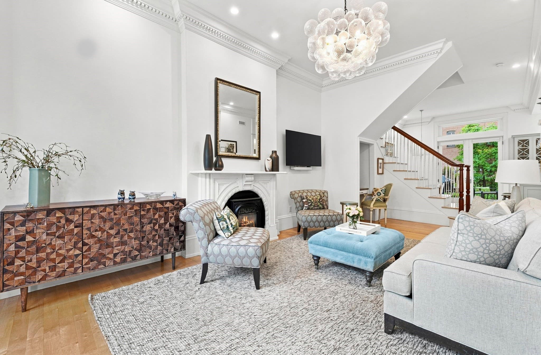 Condominium at 44 Rutland Sq # 2, Boston MA 02118, photo 2 of 12
