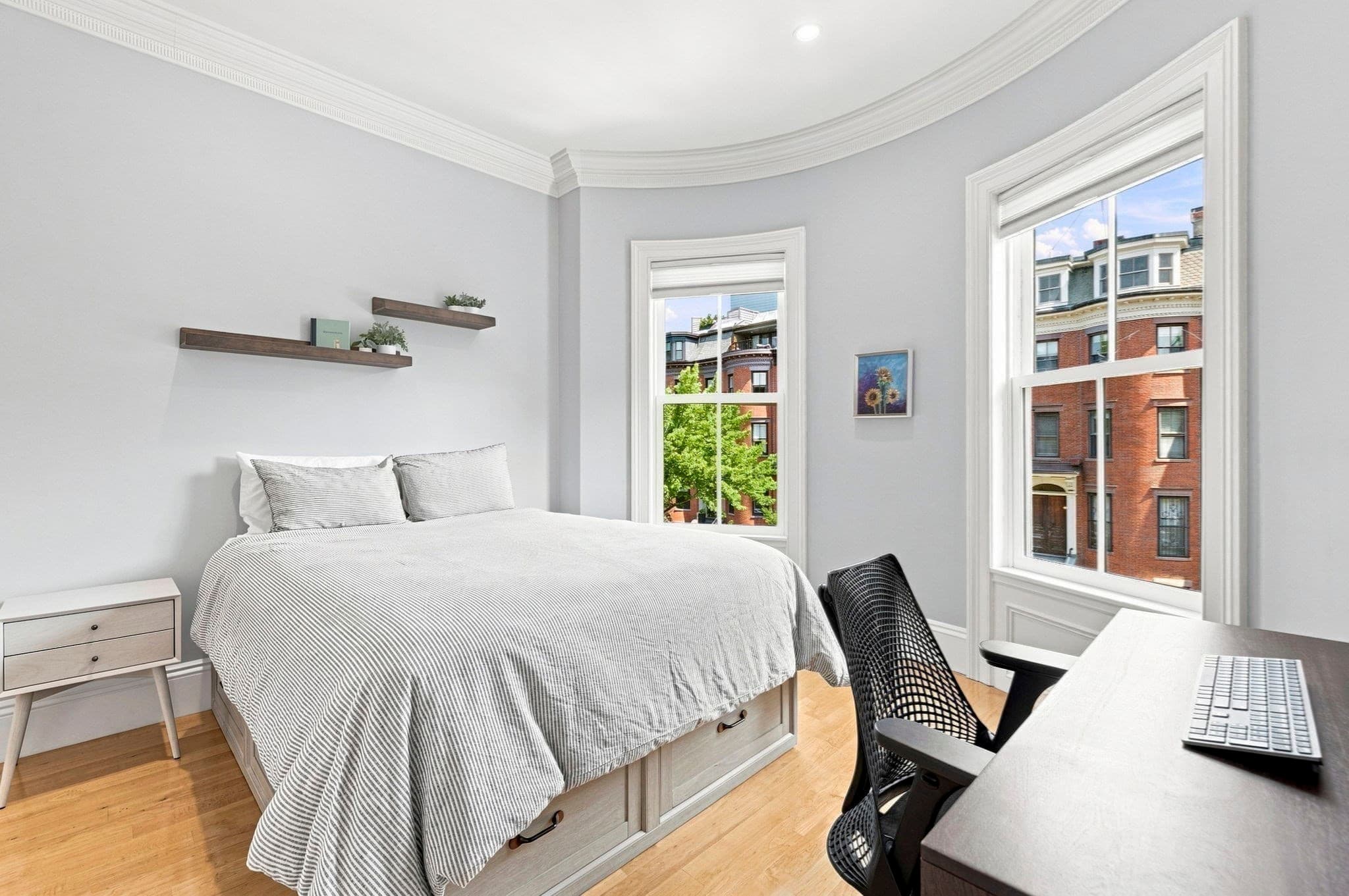 Condominium at 44 Rutland Sq # 2, Boston MA 02118, photo 10 of 12