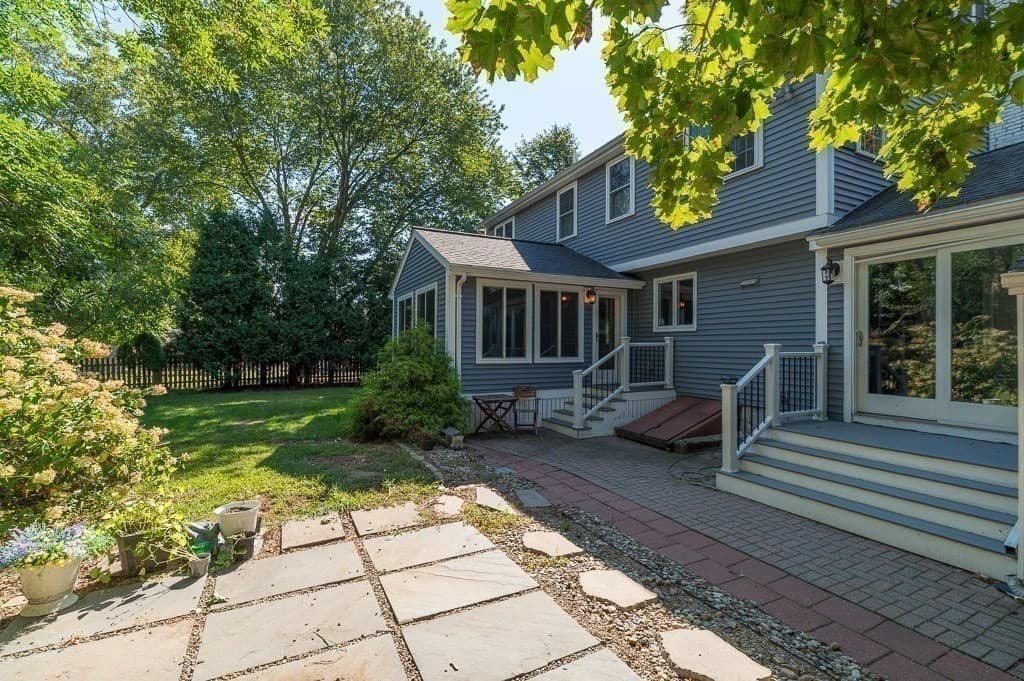 Single Family Residence at 10 Donegal Circle, Danvers MA 01923, Danvers, photo 3 of 29