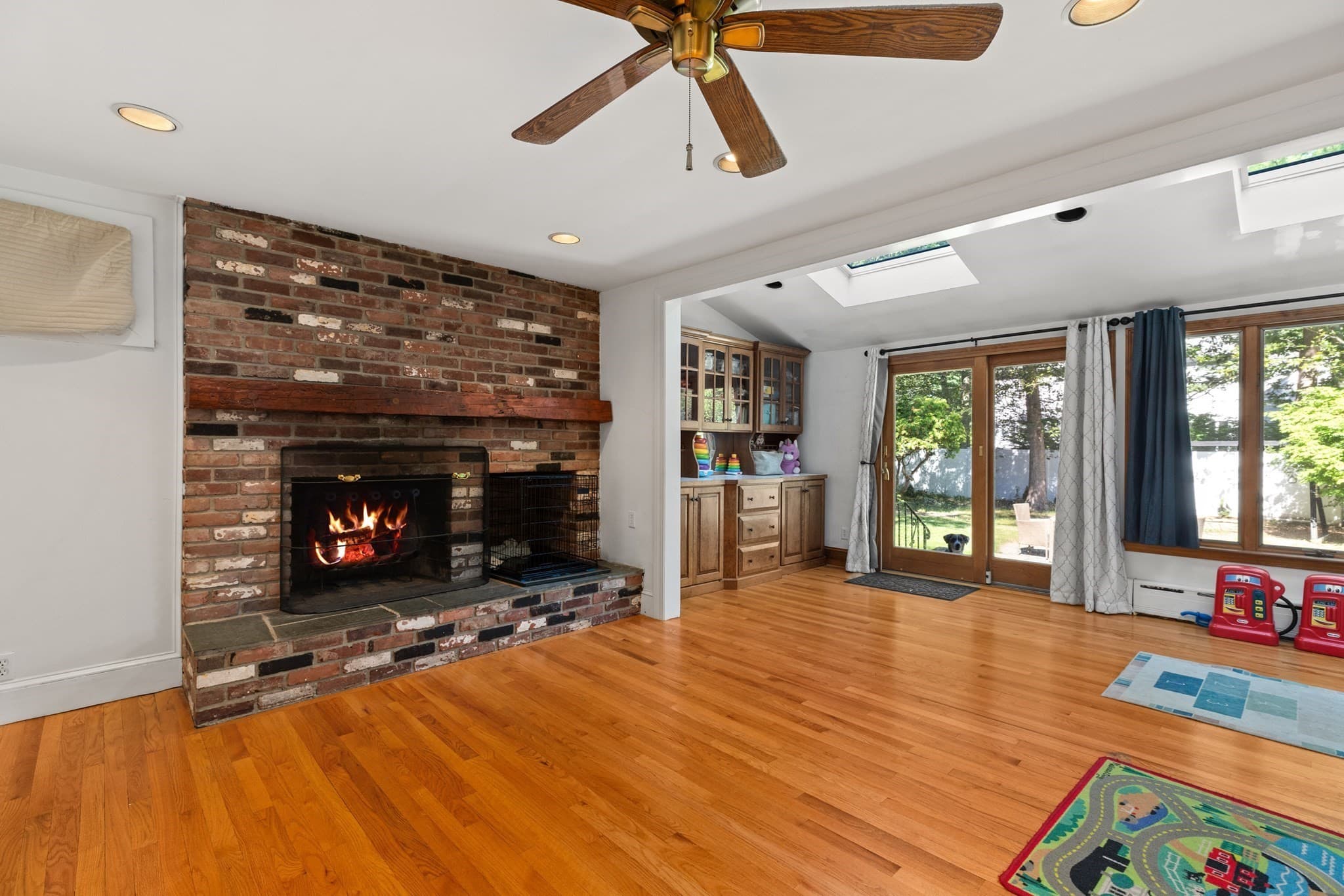 Single Family Residence at 53 Eleanor St, Dartmouth MA 02747, Dartmouth, photo 6 of 35