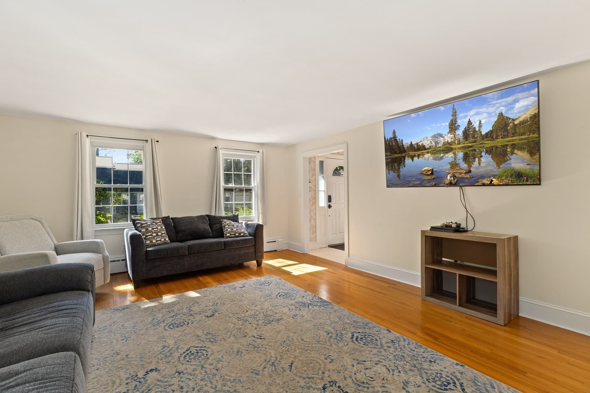 Single Family Residence at 53 Eleanor St, Dartmouth MA 02747, Dartmouth, photo 10 of 35