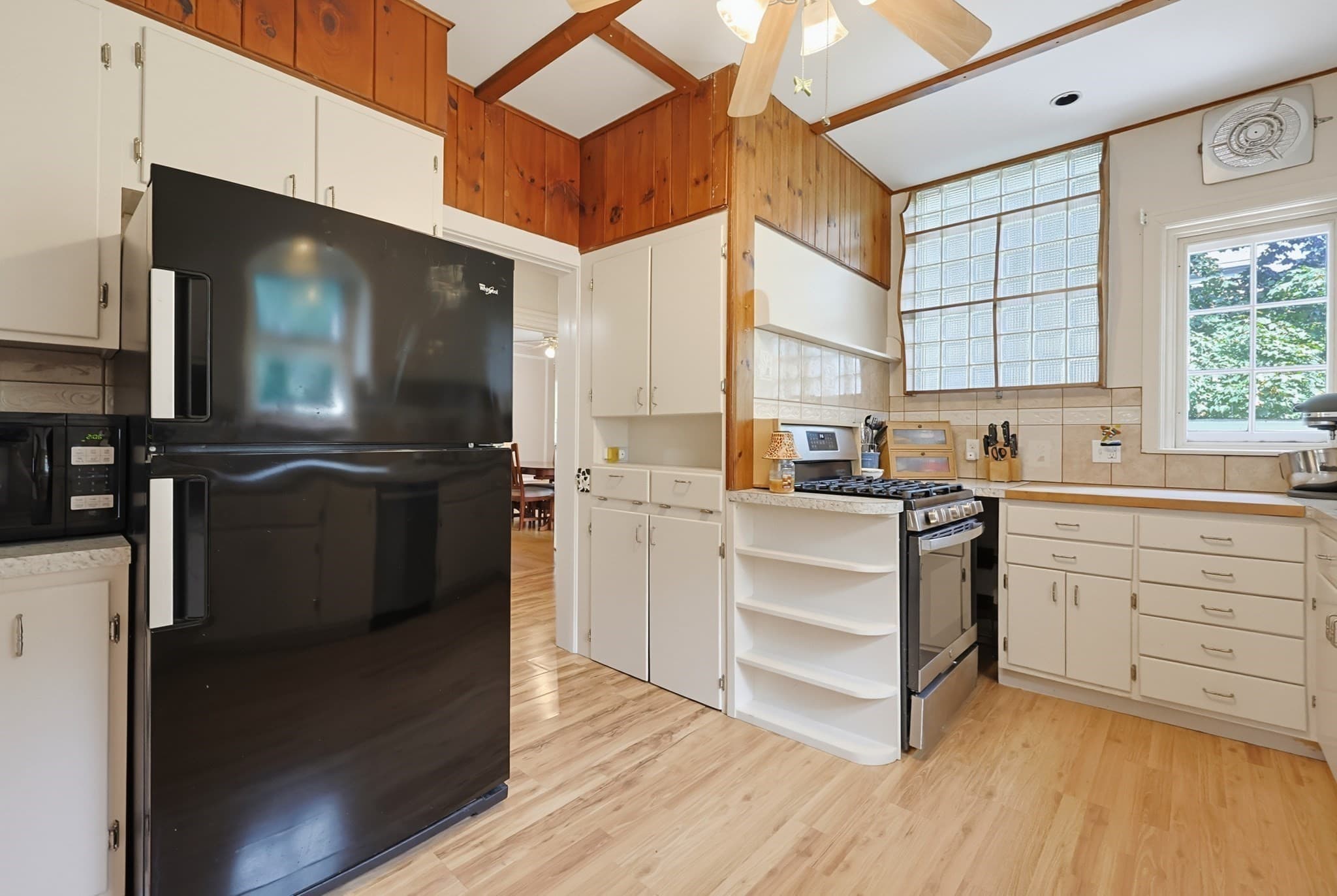 Single Family Residence at 218 County St., Attleboro MA 02703, Attleboro, photo 15 of 41