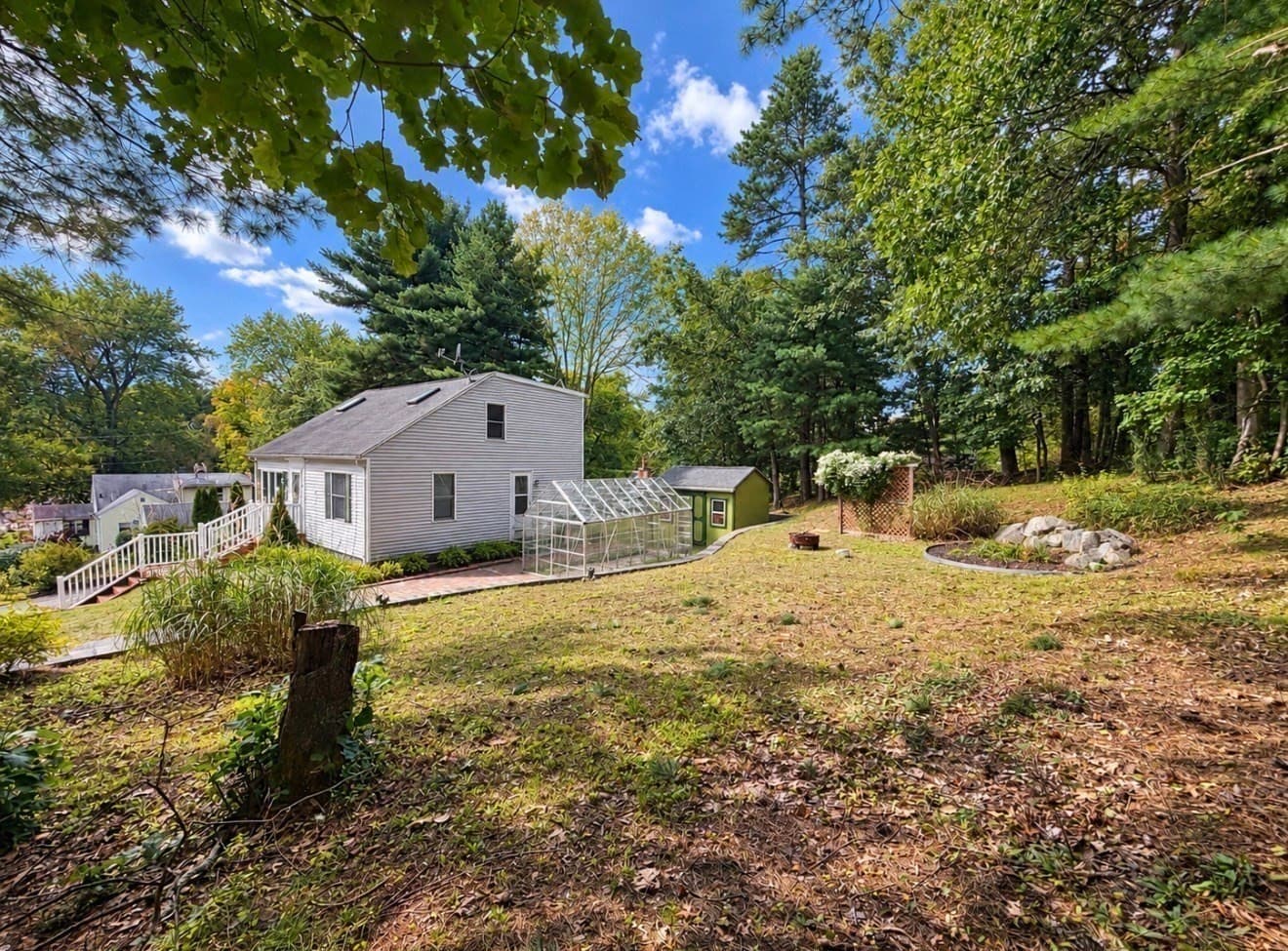 Single Family Residence at 6 North Lane, Monson MA 01057, Monson, photo 2 of 32