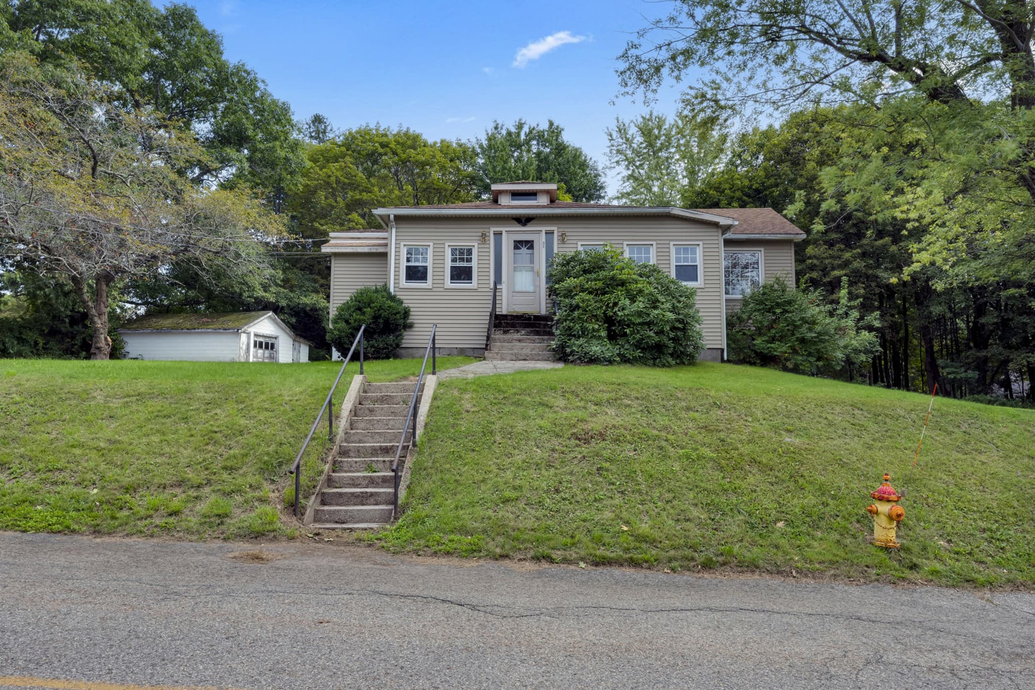 82 Waite Street, Leicester MA 01524