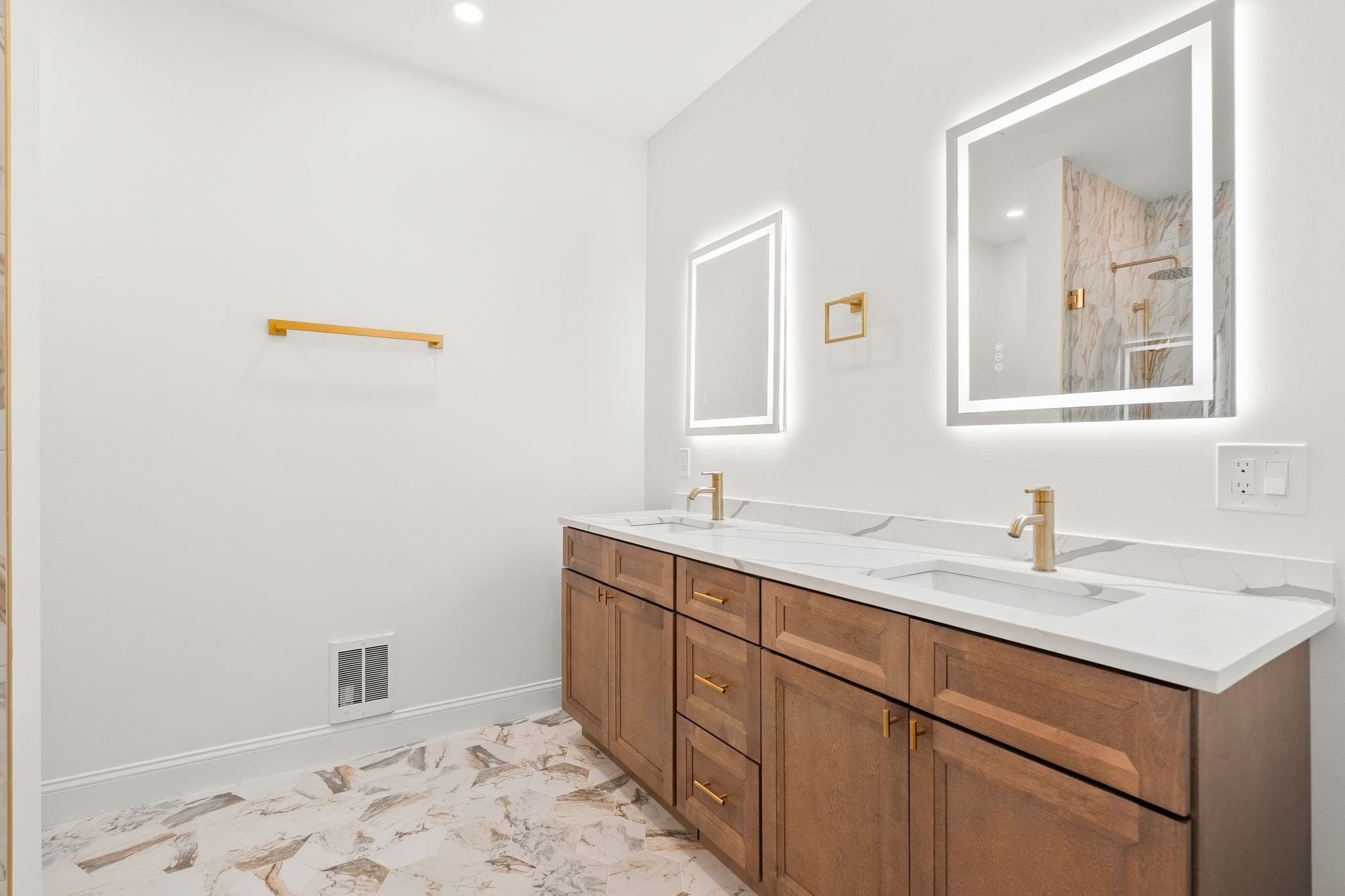 Condominium at 27 Shepard St # 3, Boston MA 02135, photo 27 of 38